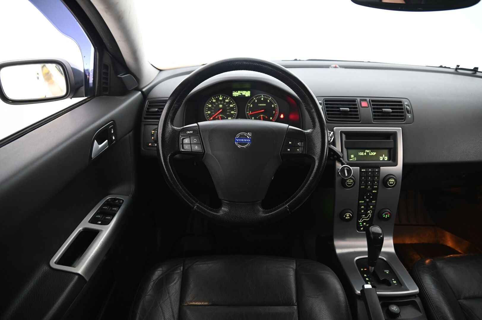 Volvo V50 2005 2.5 Turbo AWD **MYYDÄÄN HUUTOKAUPAT.COM** - **MYYDÄÄN HUUTOKAUPAT.COM**
