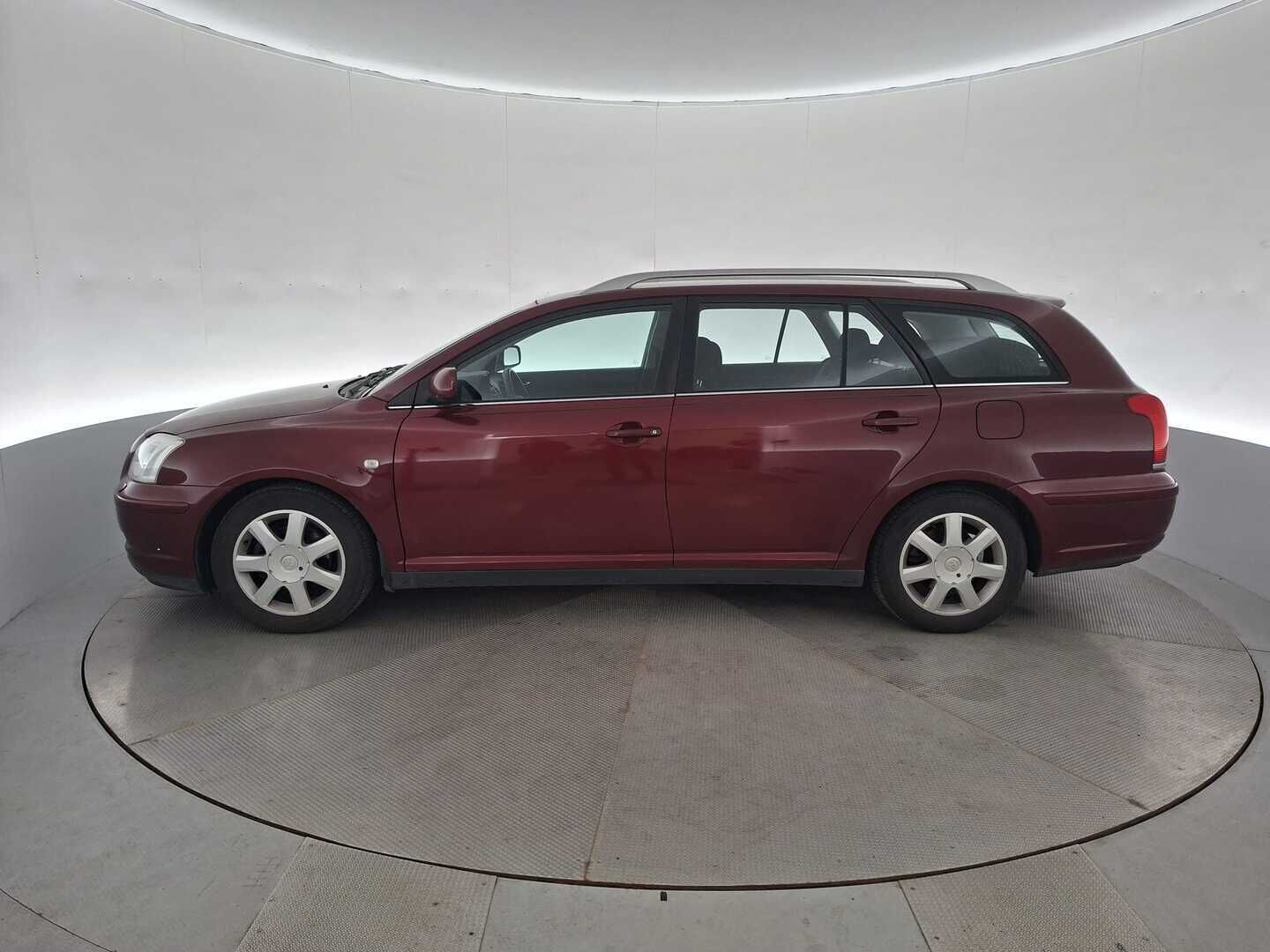 Toyota Avensis 2005 5D AVENSIS STW 1.6-ZZT250L-AWMNKW/270 - | Suomi-auto | Sähkölasit | Irrotettava koukku | Ilmastointi | Lohkolämmitin & Sisätilan lämmitin | Penkinlämmittimet | Isofix | kattotelineet | 2x renkaat ja vanteet | Todella siisti ja ruosteeton! 