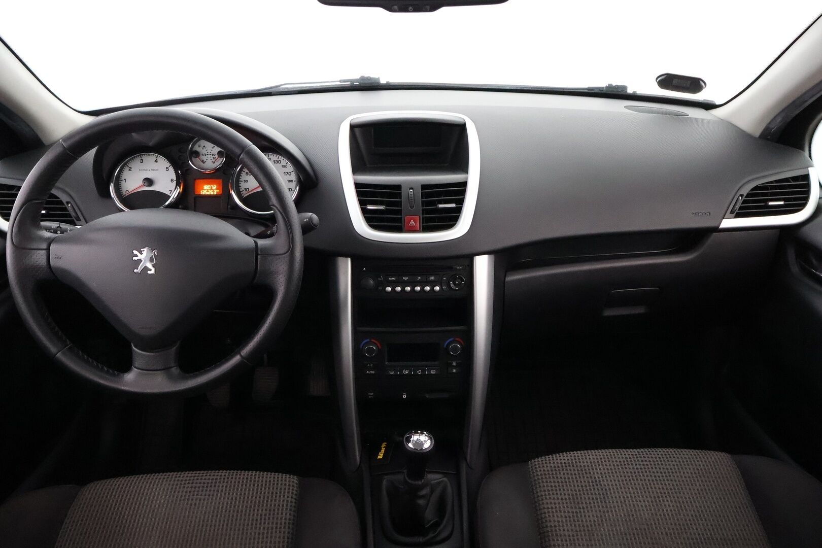 Peugeot 207 2010 Sport VTi 120 5-ov. - *JBL-äänentoisto / Panorama / Kytkin uusittu / Siistikuntoinen / Vähän ajettu!! / Katsastus 06/2026!!* **MYYDÄÄN HUUTOKAUPAT.COMISSA!!*