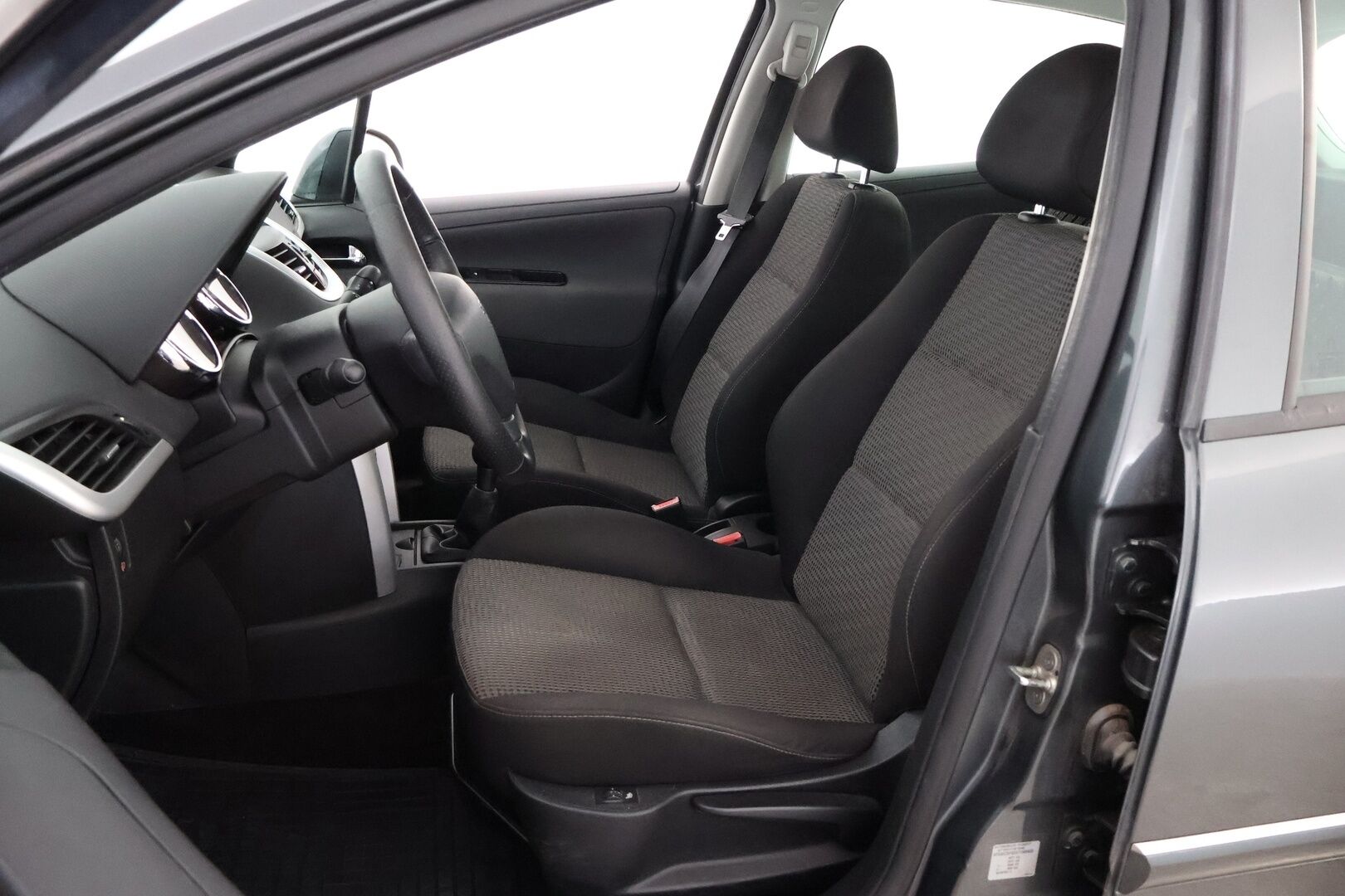 Peugeot 207 2010 Sport VTi 120 5-ov. - *JBL-äänentoisto / Panorama / Kytkin uusittu / Siistikuntoinen / Vähän ajettu!! / Katsastus 06/2026!!* **MYYDÄÄN HUUTOKAUPAT.COMISSA!!*