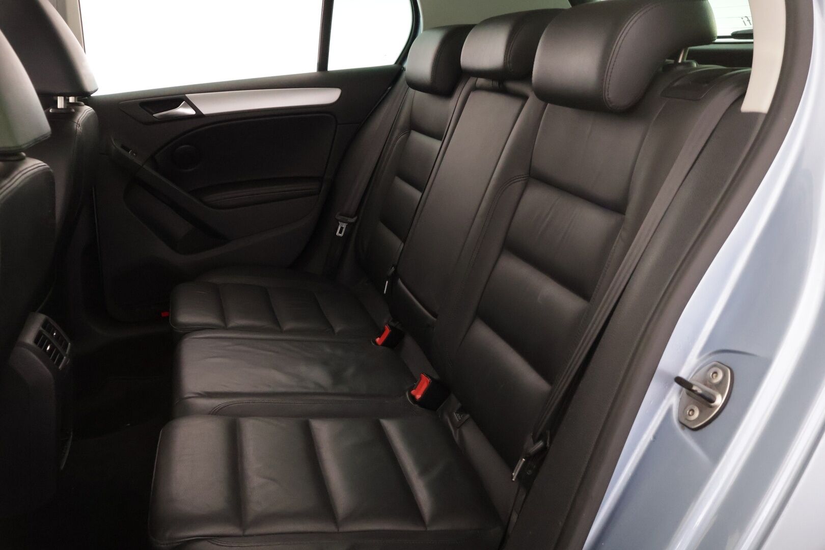 Volkswagen Golf 2010 Highline 1,6 TDI 77 kW (105 hv) BlueMotion Technology DSG-automaatt * YritysOutlet - Myydään vain yrityksille *