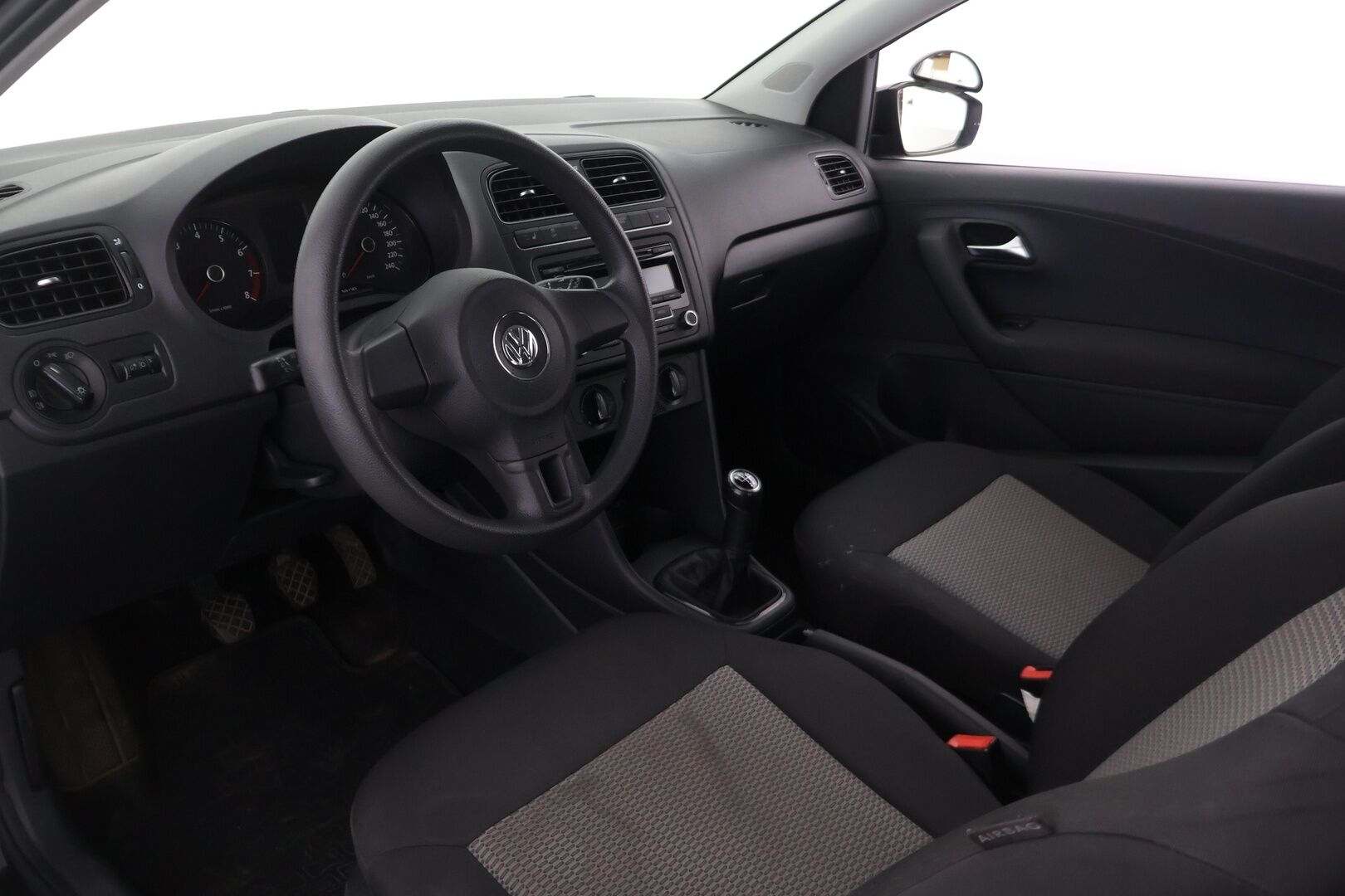 Volkswagen Polo 2010 Trendline 1,2 51 kW (70 hv) 2-ovinen - Myydään vain yrityksille - | Lohko | Ketju vaihdettu | Juuri katsastettu | Huoltokirja |