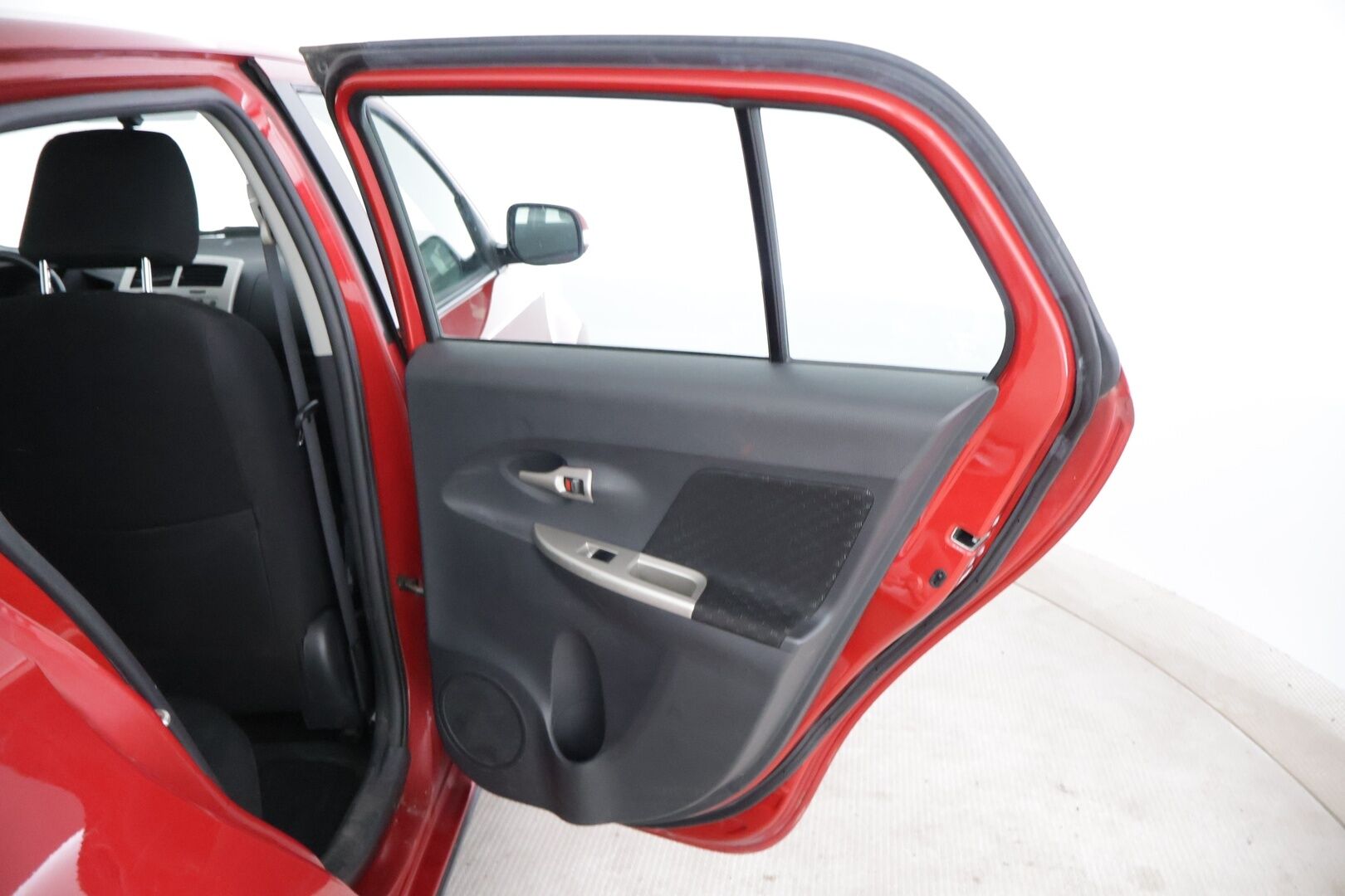 Toyota Urban Cruiser 2010 1,33 Dual VVT-i Stop & Start Linea Sol - * Myydään Huutokaupat.com *