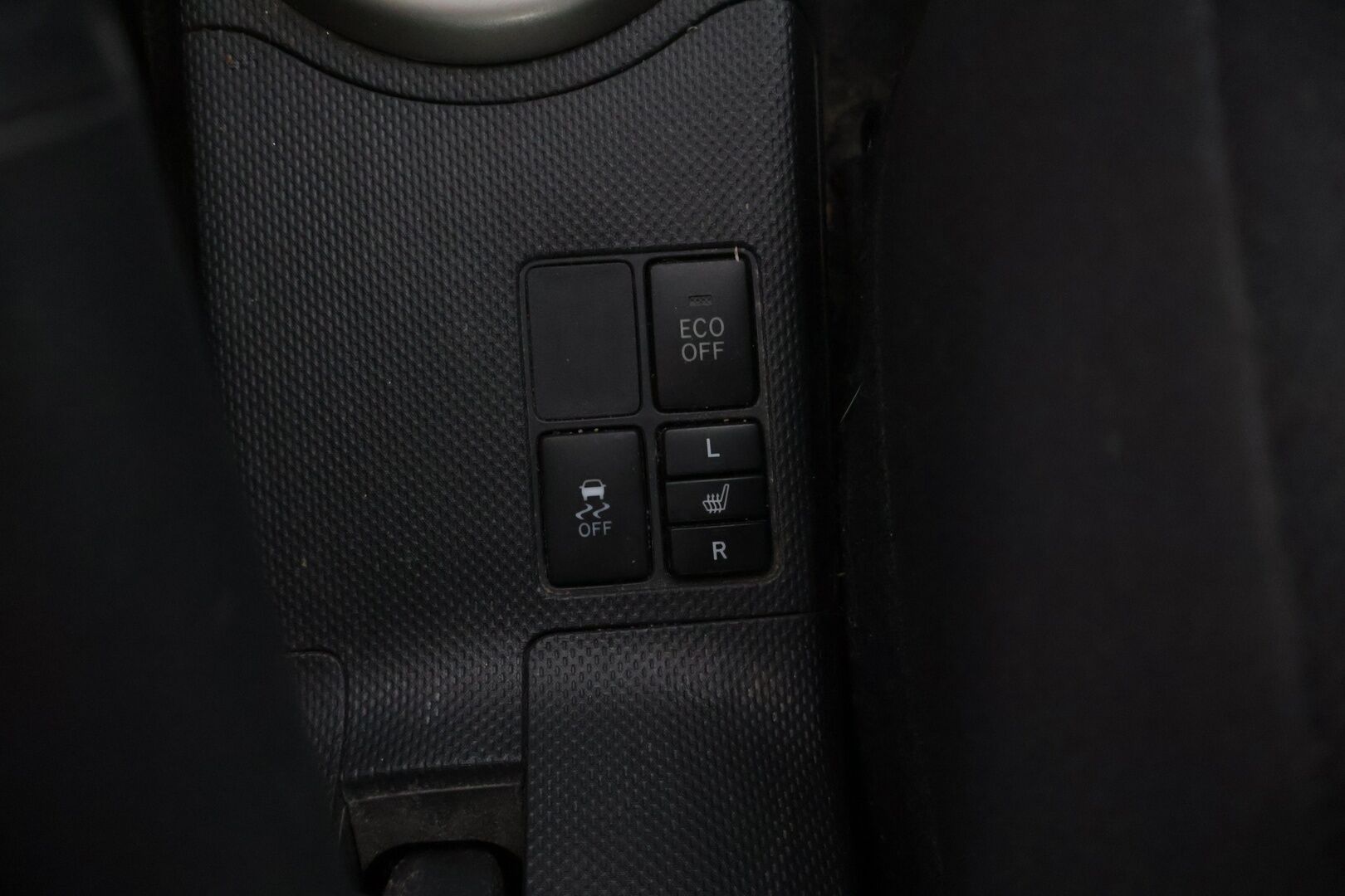 Toyota Urban Cruiser 2010 1,33 Dual VVT-i Stop & Start Linea Sol - * Myydään Huutokaupat.com *