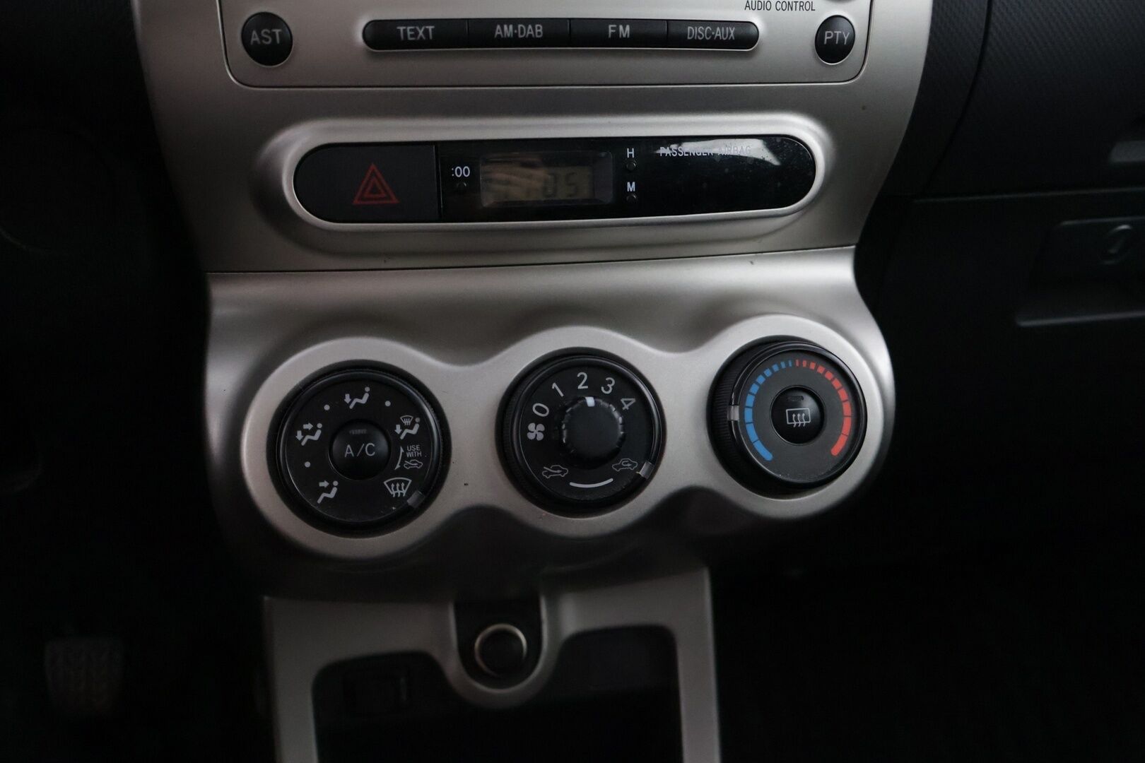 Toyota Urban Cruiser 2010 1,33 Dual VVT-i Stop & Start Linea Sol - * Myydään Huutokaupat.com *