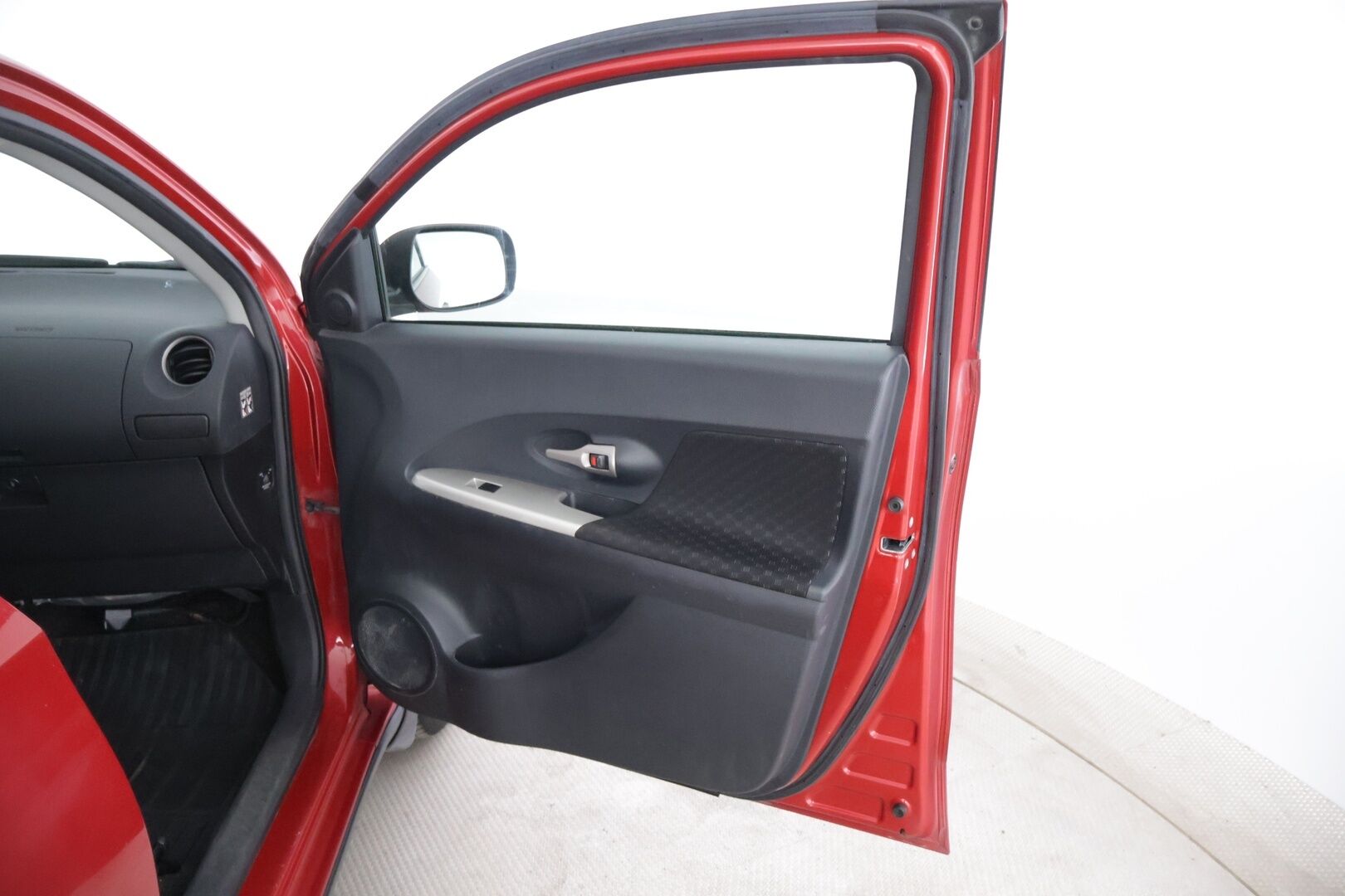 Toyota Urban Cruiser 2010 1,33 Dual VVT-i Stop & Start Linea Sol - * Myydään Huutokaupat.com *