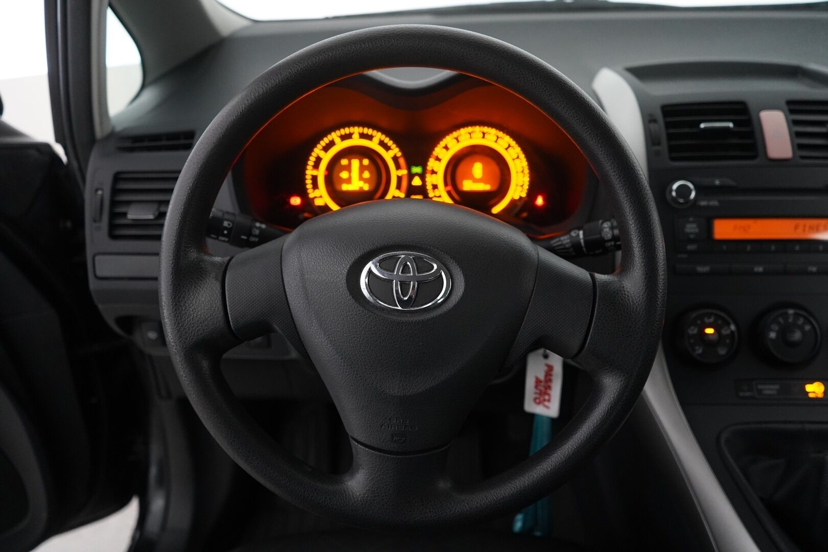 Toyota Auris 2008 1,6 Dual VVT-i Linea Terra 5ov *Myydään huutokaupat.com sivulla!*