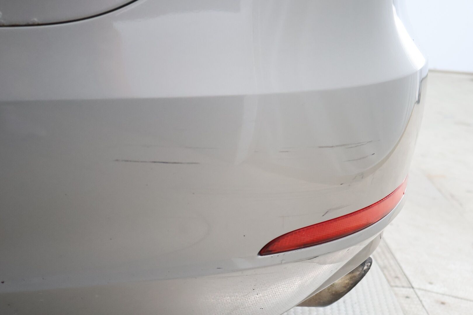 Skoda Superb 2011 Combi 2,0 TDI CR 170 Elegance DSG Autom. |  - YritysOutlet - Myydään vain yrityksille | - | Koukku | Lohko | Muistipenkki | Nahkasisusta | Myydään vain yrityksille | 