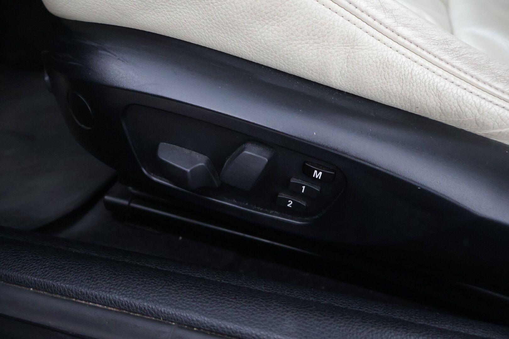 BMW 135 2008 A E82 Coupé * MYYDÄÄN HUTOKAUPAT.COM *