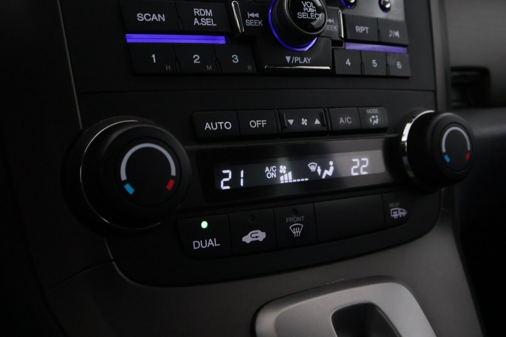 Honda CR-V 2010 2,2 i-DTEC Elegance AT 4WD *Webasto / Vetokoukku / Aut.ilmastointi / Pakettiautoksi rekisteröity!* - *Siisti ja hyvin huollettu webastollinen pakettiauto!!(Takapenkit löytyy!) / Vakionopeudensäädin!* - HULLUT JOULUT KORKOTARJOUS 2,49% 