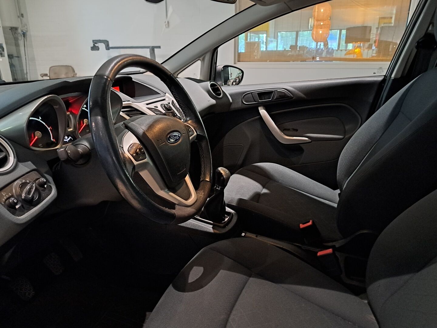 Ford Fiesta 2010 1,4 TDCi 68 hv Ghia M5 5-ovinen *Myydään Huutokaupat.com*