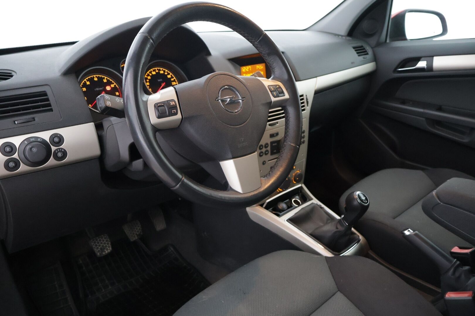 Opel Astra 2008 Wagon Enjoy Edition 1,6 Twinport XE1 77kW/105hv M5 *MYYDÄÄN HUUTOKAUPAT.COM*