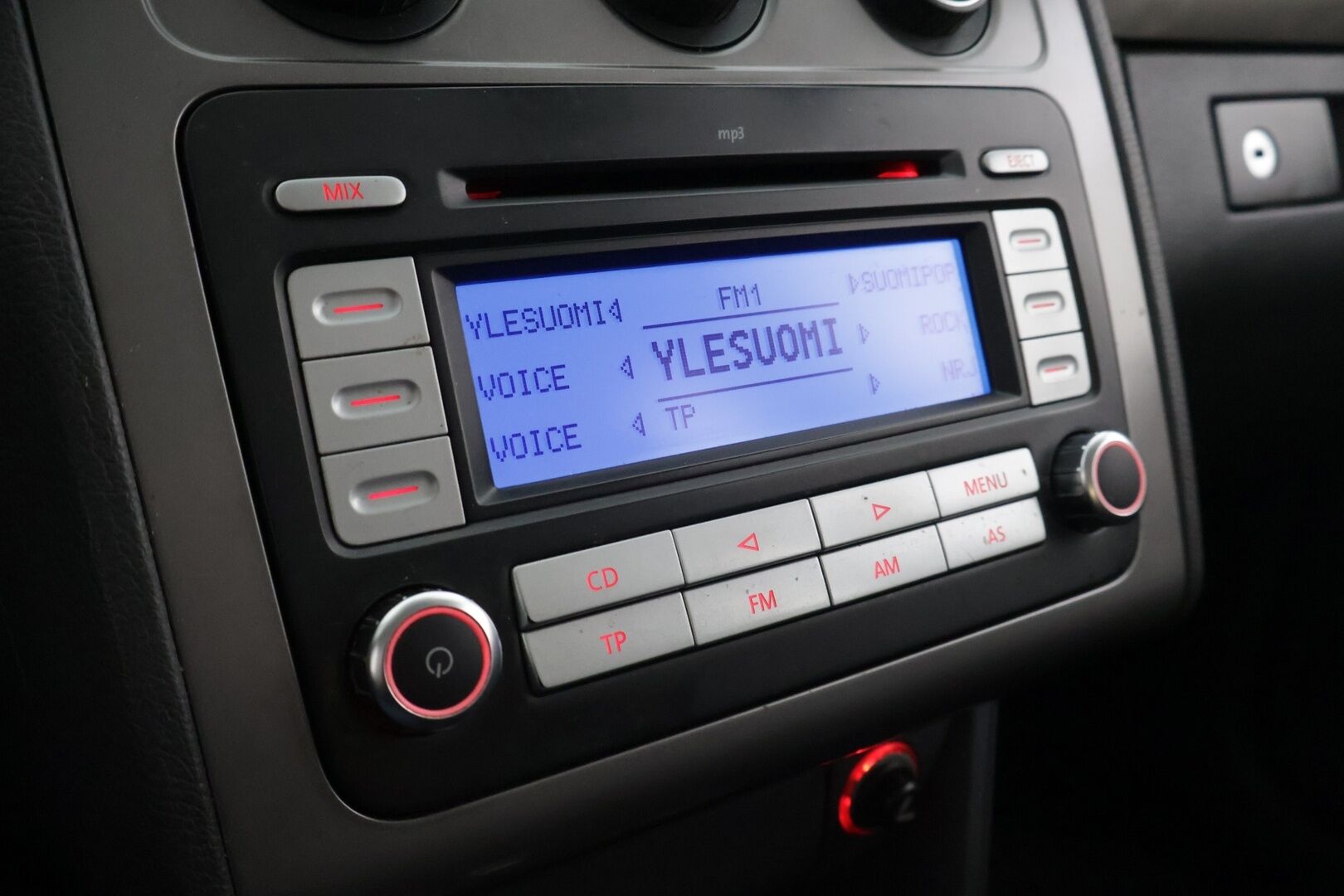 Volkswagen Touran 2008 Touran Conceptline 1,9 TDI 77 kW * YritysOutlet - Myydään vain yrityksille / Vakkari / P.tutkat / Vetokoukku / Lohkolämmitin * - * Tämä auto myydään YritysOutlet -valikoimasta vain yritykselle / Kahdet renkaat omilla alumiinivanteilla! *