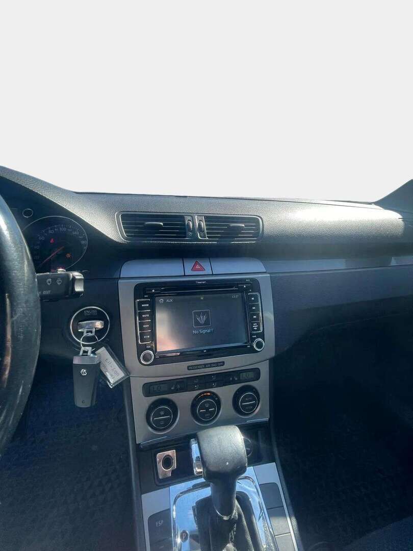 Volkswagen Passat 2005 PASSAT Sedan (AA) 4ov 1980cm3* YritysOutlet - Myydään vain yrityksille / Juuri katsastettu / Vakkari / Tuulilasinlämmitin / Navi / Penkinlämmittimet * - *Juuri katsastettu / Ketju vaihdettu 227tkm 10/2019 / Kahdet hyvät renkaat aluvanteilla *
