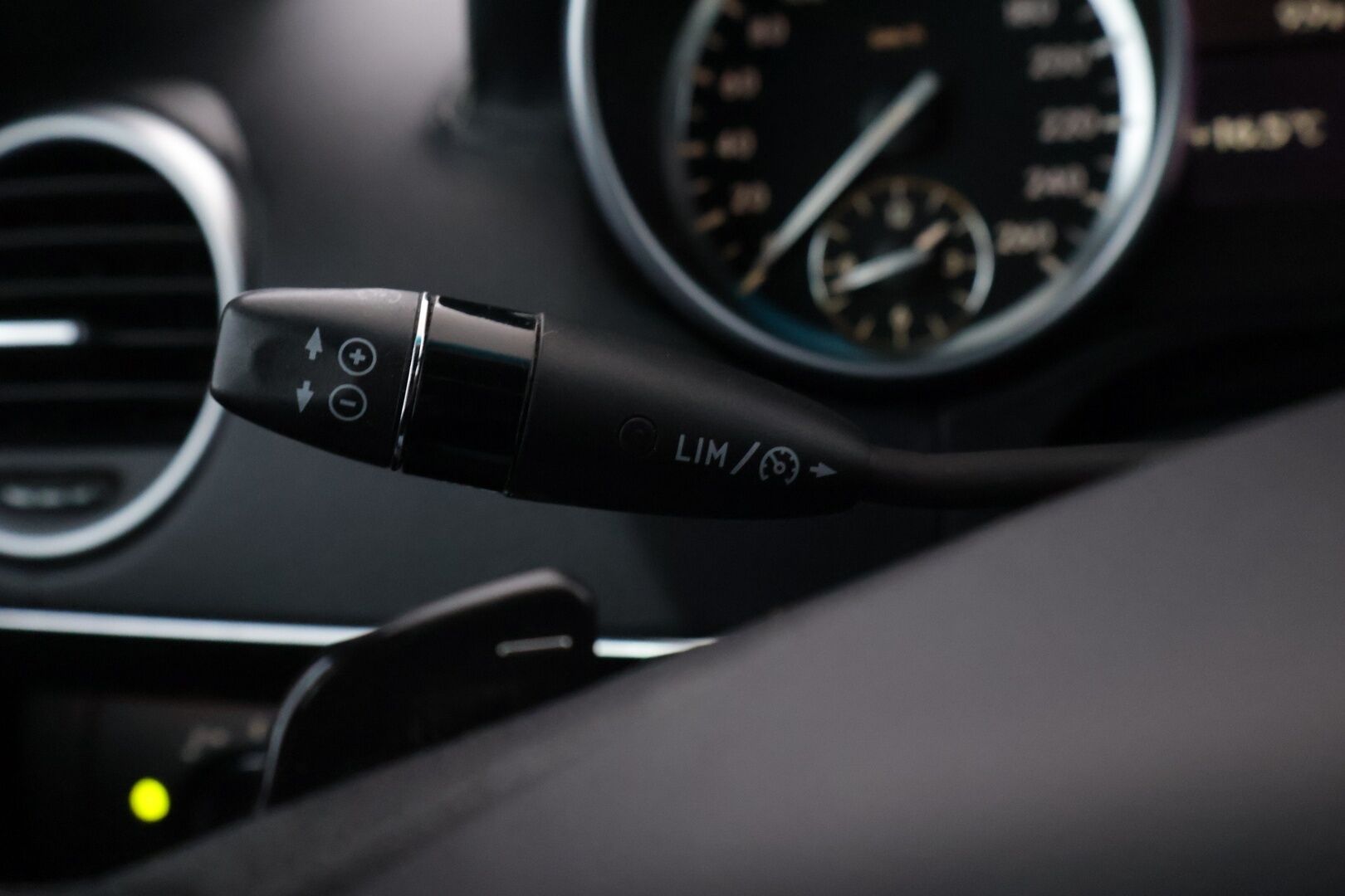 Mercedes-Benz ML 2010 300 CDI BE 4Matic Business  *Webasto / Nahat / Koukku* YritysOutlet - Myydään vain yrityksille - YritysOutlet - Myydään vain yrityksille