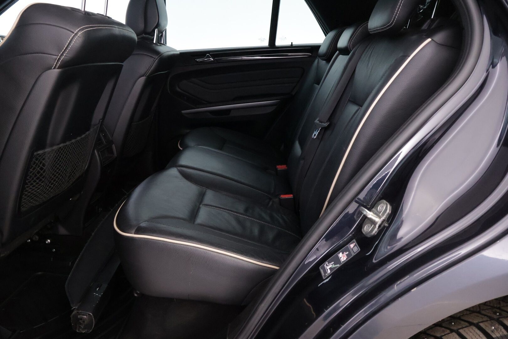 Mercedes-Benz ML 2010 300 CDI BE 4Matic Business  *Webasto / Nahat / Koukku* YritysOutlet - Myydään vain yrityksille - YritysOutlet - Myydään vain yrityksille