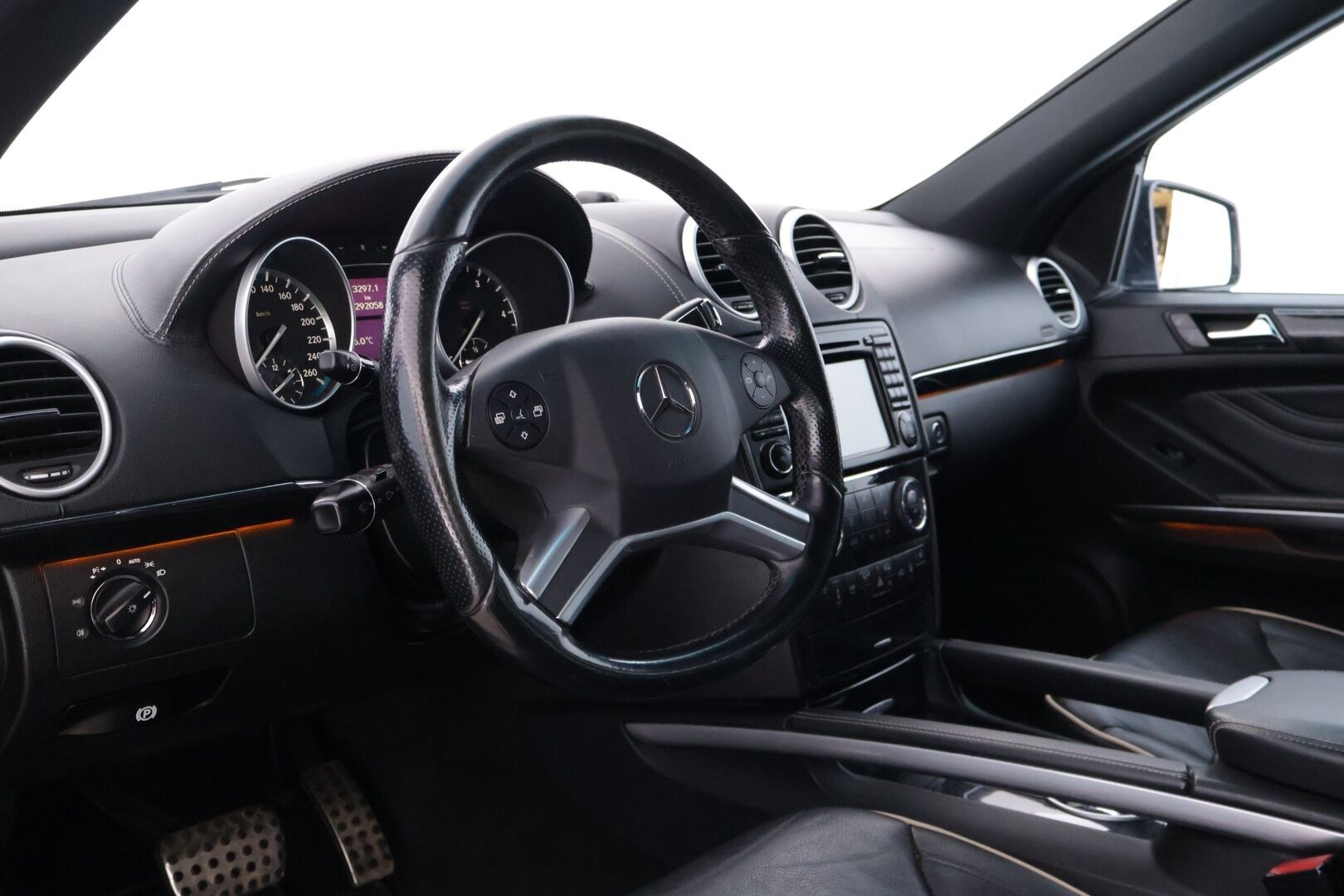 Mercedes-Benz ML 2010 300 CDI BE 4Matic Business  *Webasto / Nahat / Koukku* YritysOutlet - Myydään vain yrityksille - YritysOutlet - Myydään vain yrityksille