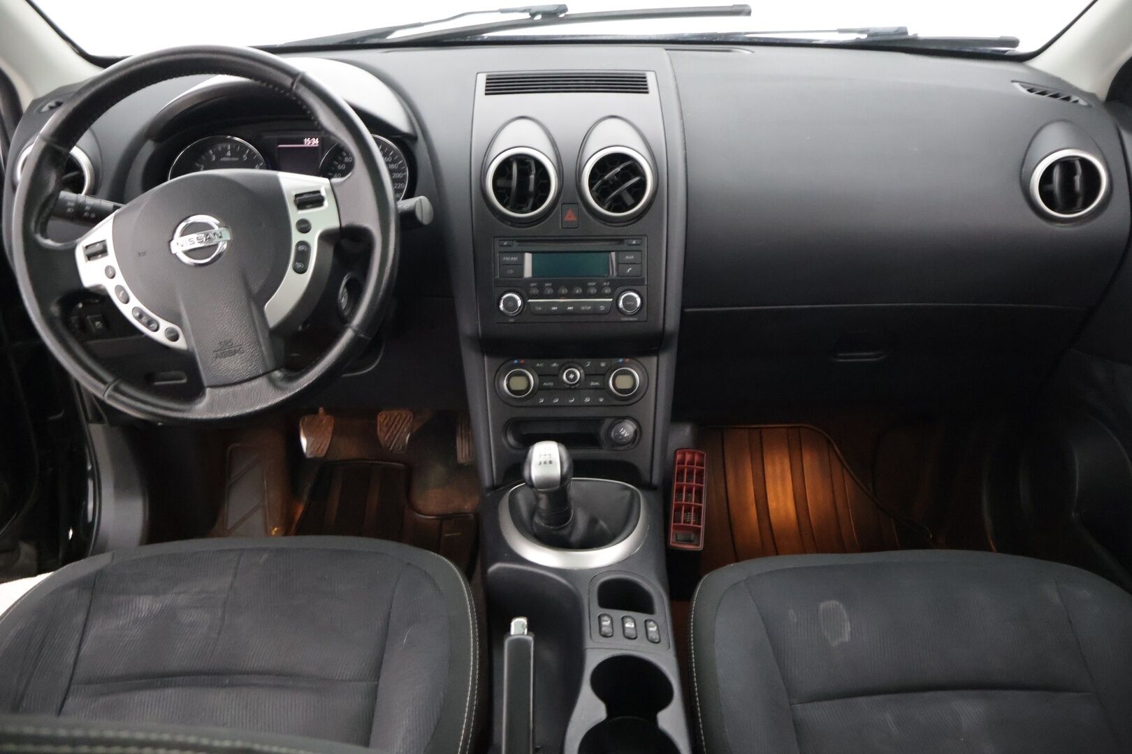 Nissan Qashqai+2 2011 1,6L Acenta 2WD 5MT MY10 *MYYDÄÄN HUUTOKAUPAT.COM*