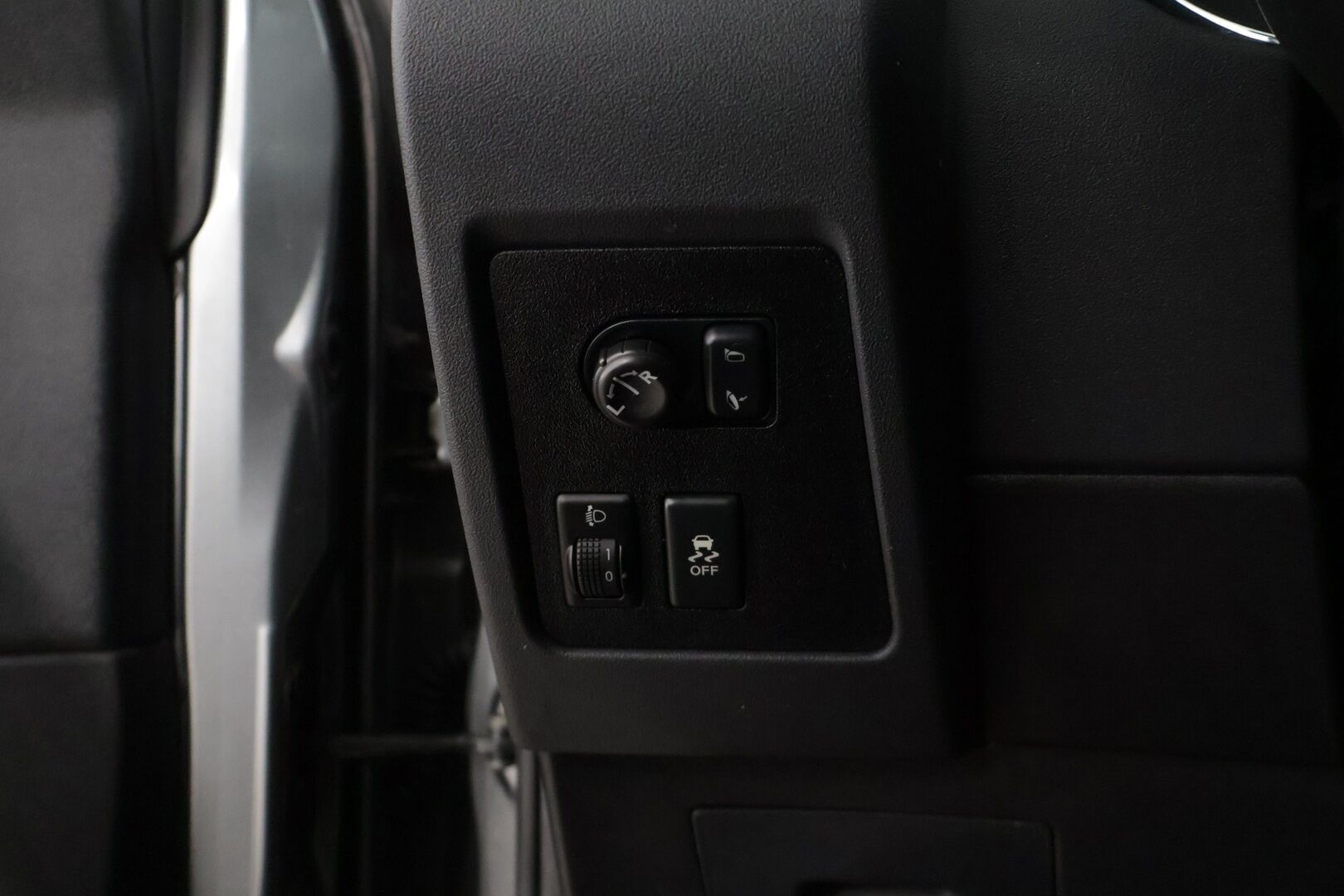 Nissan Qashqai+2 2011 2,0L Acenta 2WD 6M/T Connect MY11 7P * Suomiauto / Lohkolämmitin / P. kamera / Vetokoukku / Vakkari * - - YritysOutlet - Myydään vain yrityksille / Suoraan ajosta toimiva tuote!