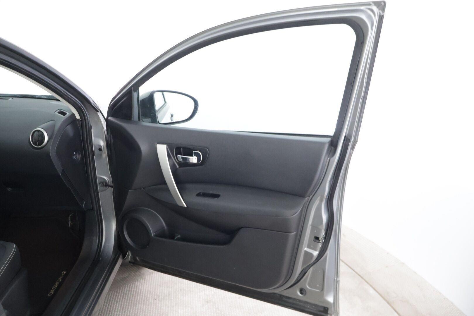 Nissan Qashqai+2 2011 2,0L Acenta 2WD 6M/T Connect MY11 7P * Suomiauto / Lohkolämmitin / P. kamera / Vetokoukku / Vakkari * - - YritysOutlet - Myydään vain yrityksille / Suoraan ajosta toimiva tuote!