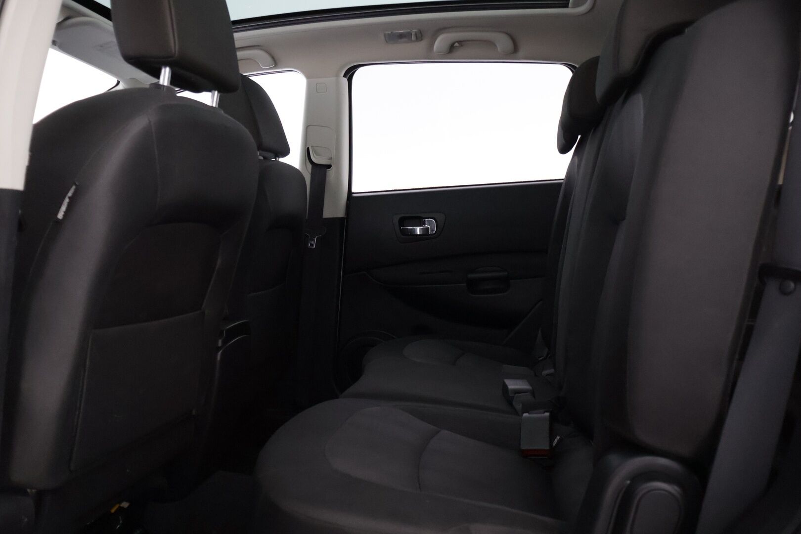 Nissan Qashqai+2 2011 2,0L Acenta 2WD 6M/T Connect MY11 7P * Suomiauto / Lohkolämmitin / P. kamera / Vetokoukku / Vakkari * - - YritysOutlet - Myydään vain yrityksille / Suoraan ajosta toimiva tuote!