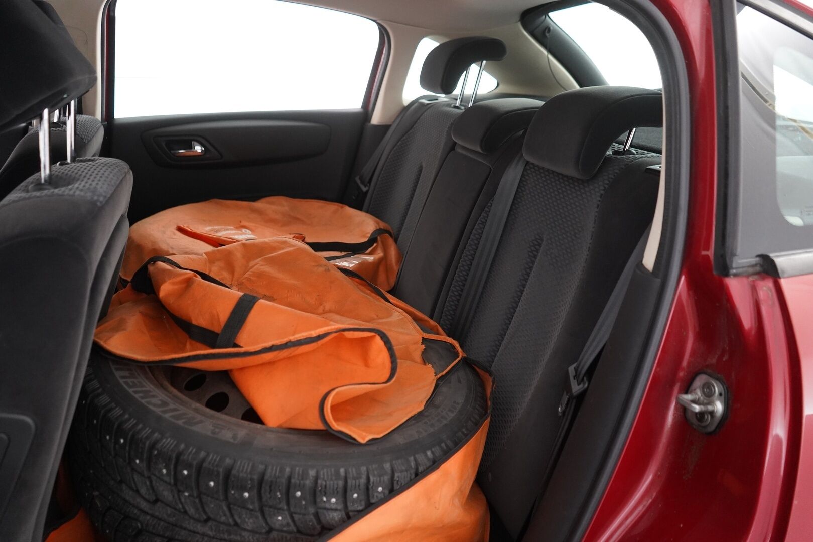 Citroen C4 2005 - YritysOutlet - Myydään vain yrityksille - – Tämä auto myydään YritysOutlet -valikoimasta vain yritykselle