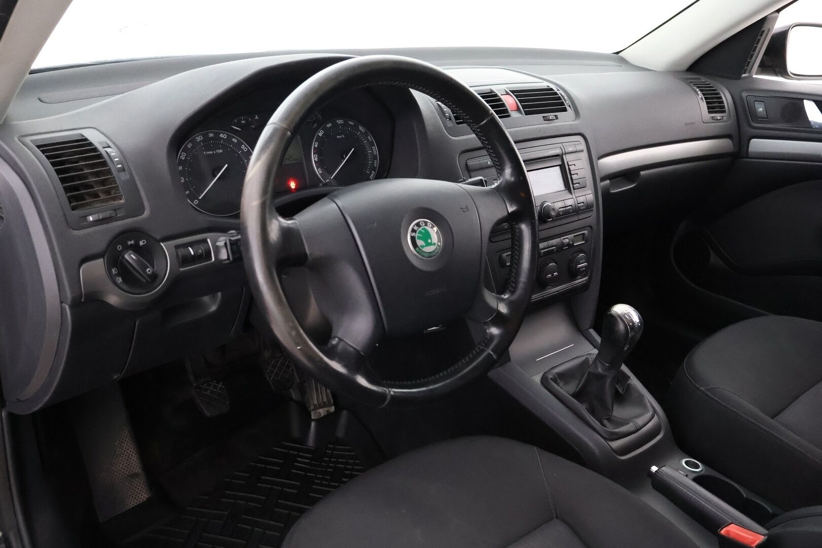 Skoda Octavia 2006 4D OCTAVIA COMBI 1.6FSI * MYYDÄÄN HUUTOKAUPAT.COM! - MYYDÄÄN HUUTOKAUPAT.COM!