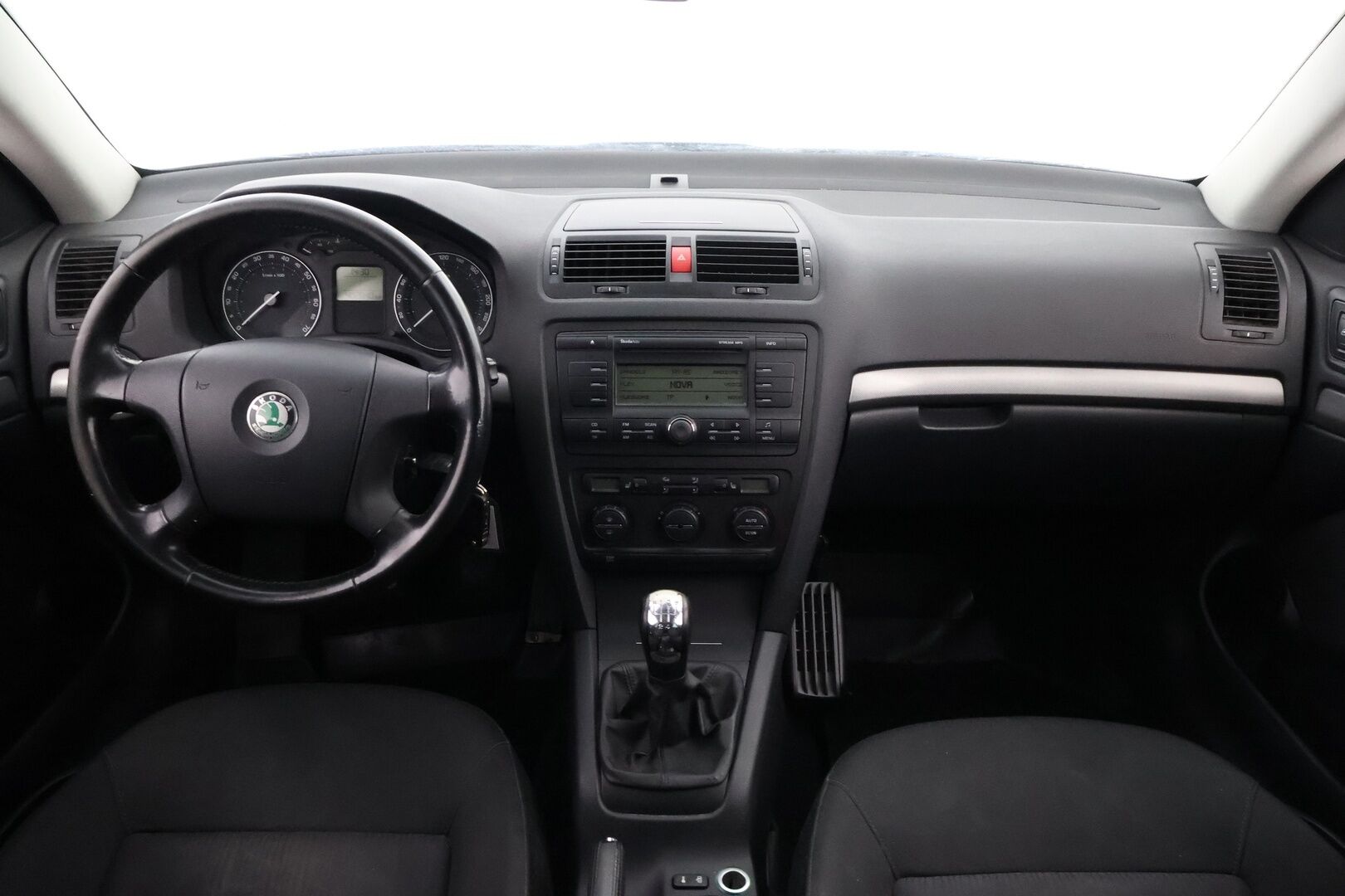 Skoda Octavia 2006 4D OCTAVIA COMBI 1.6FSI * MYYDÄÄN HUUTOKAUPAT.COM! - MYYDÄÄN HUUTOKAUPAT.COM!