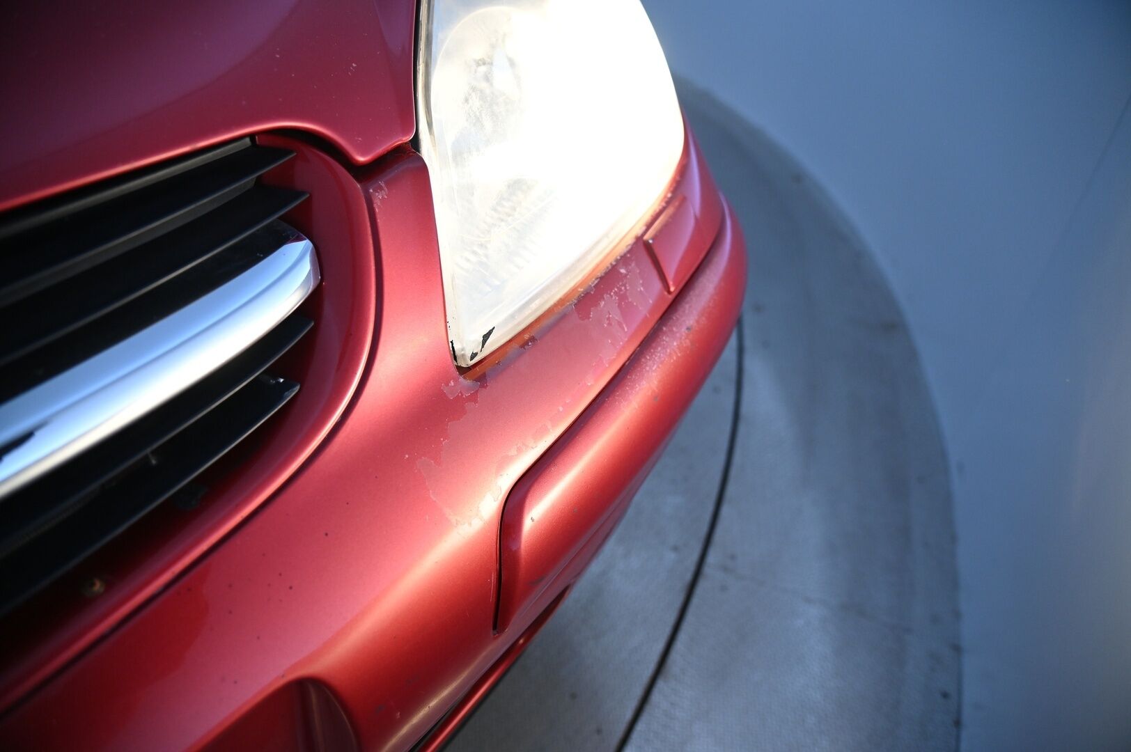Citroen C5 2004 *Myydään Huutokaupat.com* - *Ilmastointi / Koukku / 2x Vanteet ja renkaat*