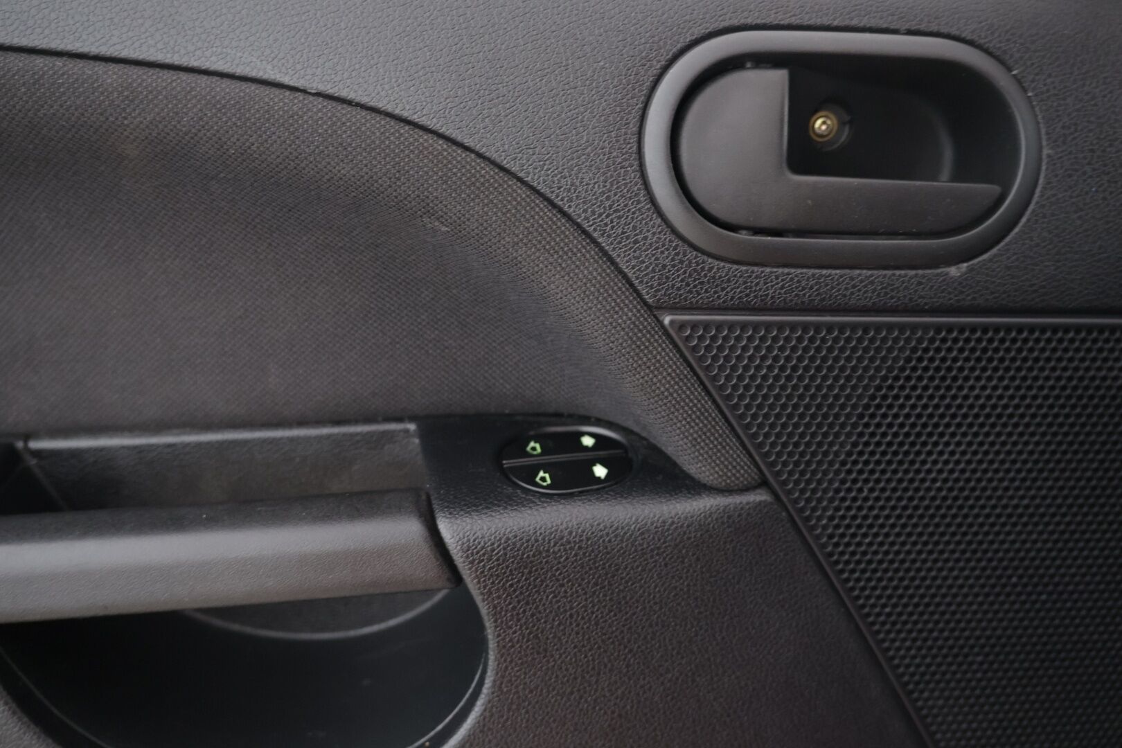 Ford Fiesta 2007 FIESTA VAN 1.3I-JC3/249 / Suomi-auto / Pakettiauto /- YritysOutlet - Myydään vain yrityksille- - Vähän ajettu! / Pienet verot / 