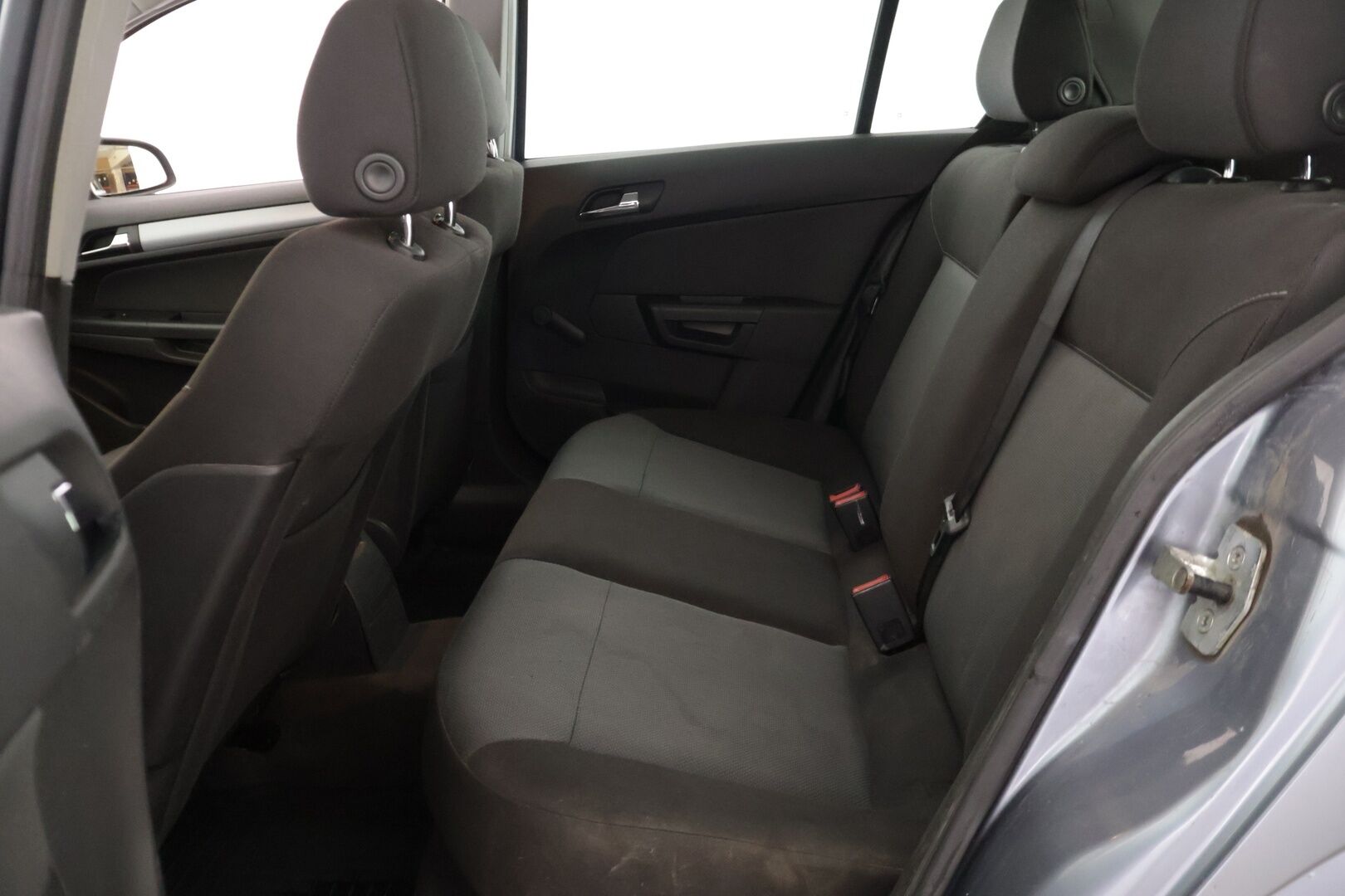 Opel Astra 2004 1,6 Eco Comfort 5d  *YritysOutlet - Myydään vain yrityksille* - *YritysOutlet - Myydään vain yrityksille*