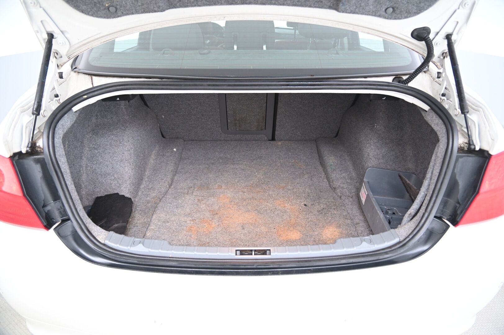 BMW 318 2011 A E90 Sedan Limited Business Edition - Myydään Huutokaupat.com