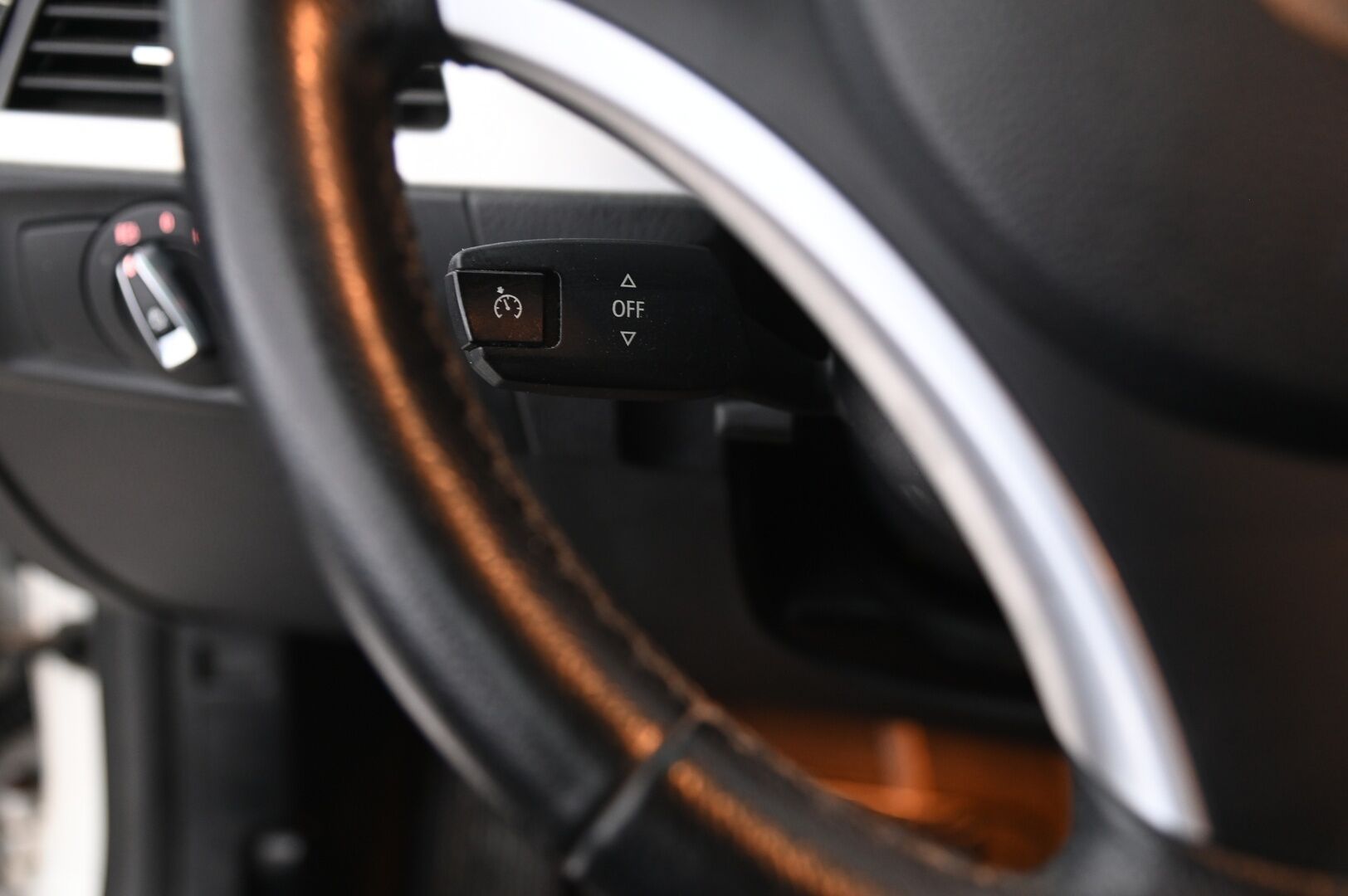 BMW 318 2011 A E90 Sedan Limited Business Edition - Myydään Huutokaupat.com