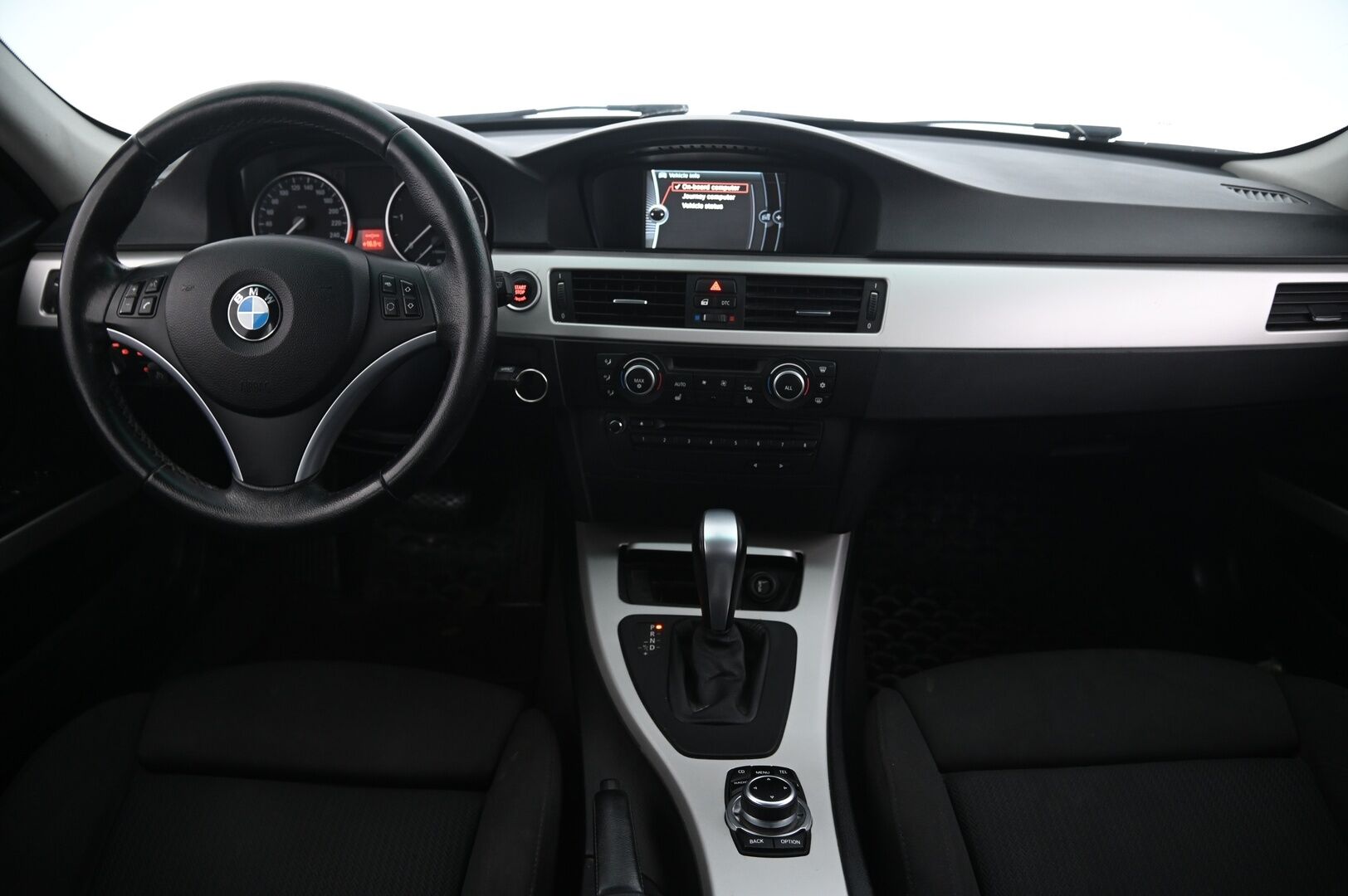 BMW 318 2011 A E90 Sedan Limited Business Edition - Myydään Huutokaupat.com