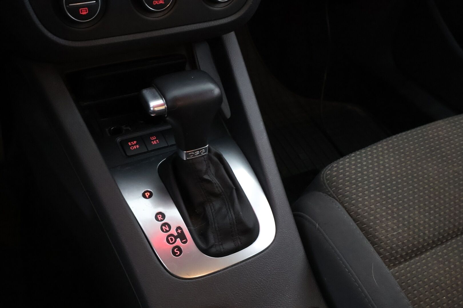 Volkswagen Golf 2009 Variant Sportline 2,0 TDI 103 kW PowerDiesel DSG *YritysOutlet -valikoimasta vain yritykselle!* - *Vetokoukku / Vakkari / 2x-renkaat / Lohko+sisä*  *YritysOutlet -Tämä auto myydään vain yrityksille!