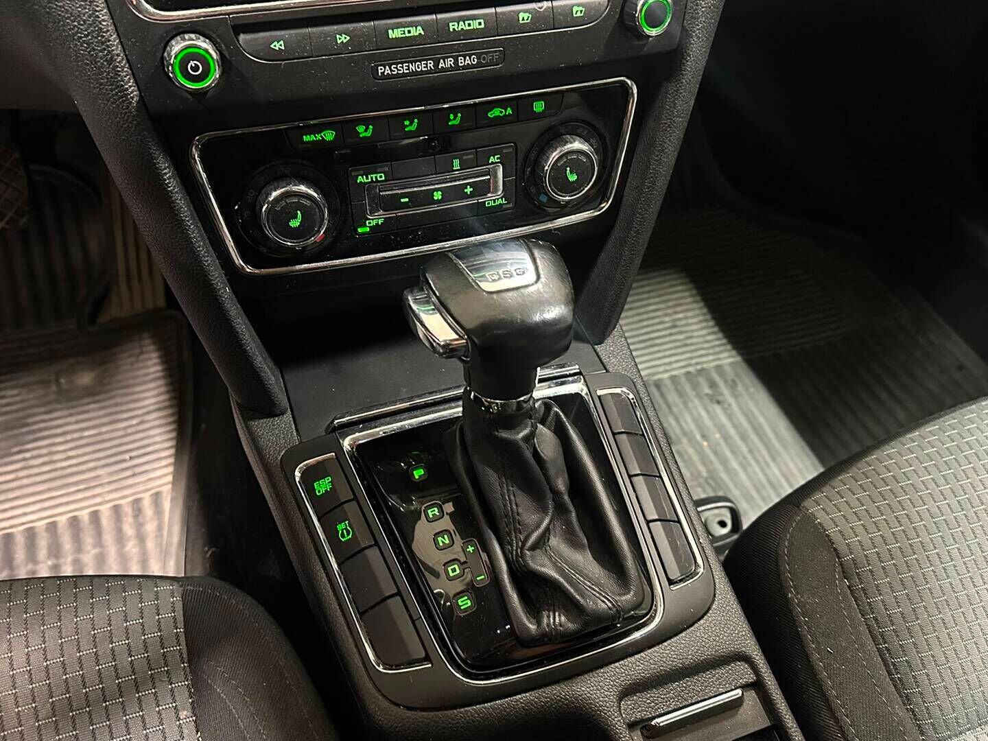 Skoda Superb 2008 2,0 TDI CR DPF Ambition DSG - Myydään Huutokaupat.com - - Myydään Huutokaupat.com