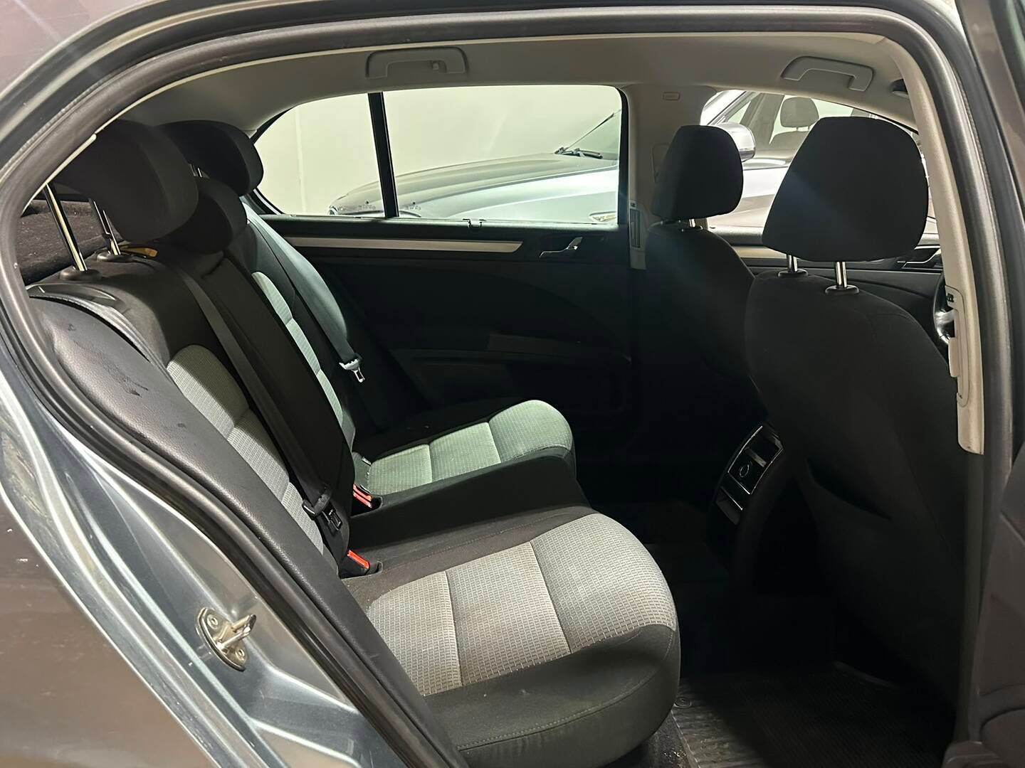 Skoda Superb 2008 2,0 TDI CR DPF Ambition DSG - Myydään Huutokaupat.com - - Myydään Huutokaupat.com
