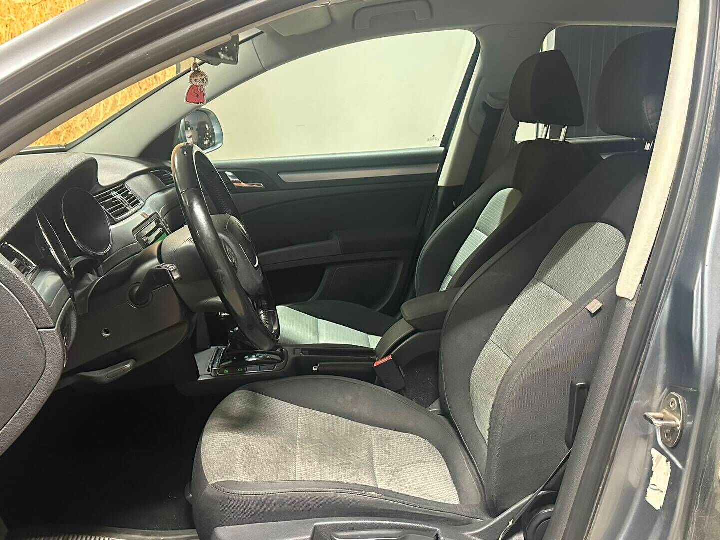 Skoda Superb 2008 2,0 TDI CR DPF Ambition DSG - Myydään Huutokaupat.com - - Myydään Huutokaupat.com