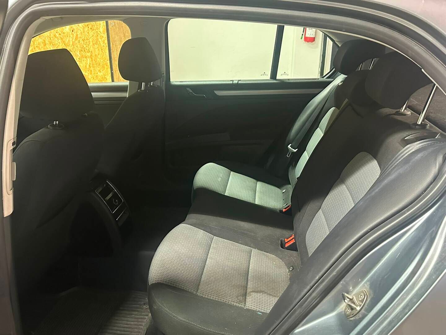 Skoda Superb 2008 2,0 TDI CR DPF Ambition DSG - Myydään Huutokaupat.com - - Myydään Huutokaupat.com