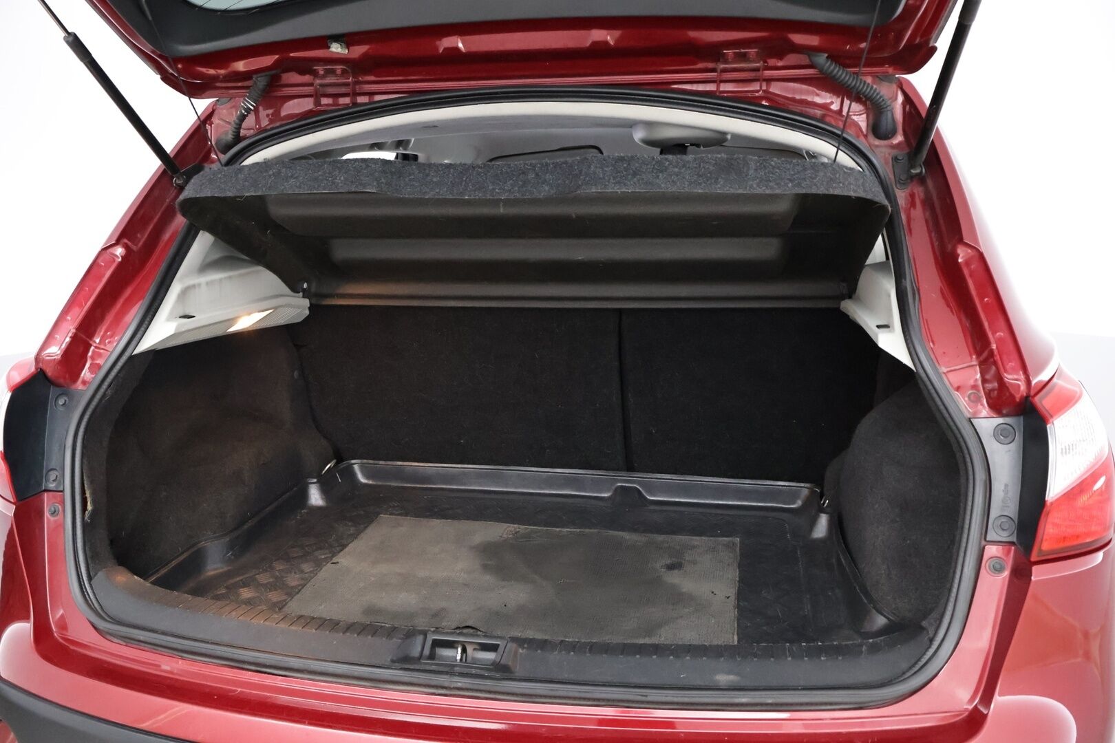 Nissan Qashqai 2011 2,0L Acenta 2WD CVT Connect MY11 - Suomiauto | Peruutuskamera | Vetokoukku | Vakkari | Lohko&Sisälämmitin | 2x renkaat | Metalliväri | Juuri saapunut