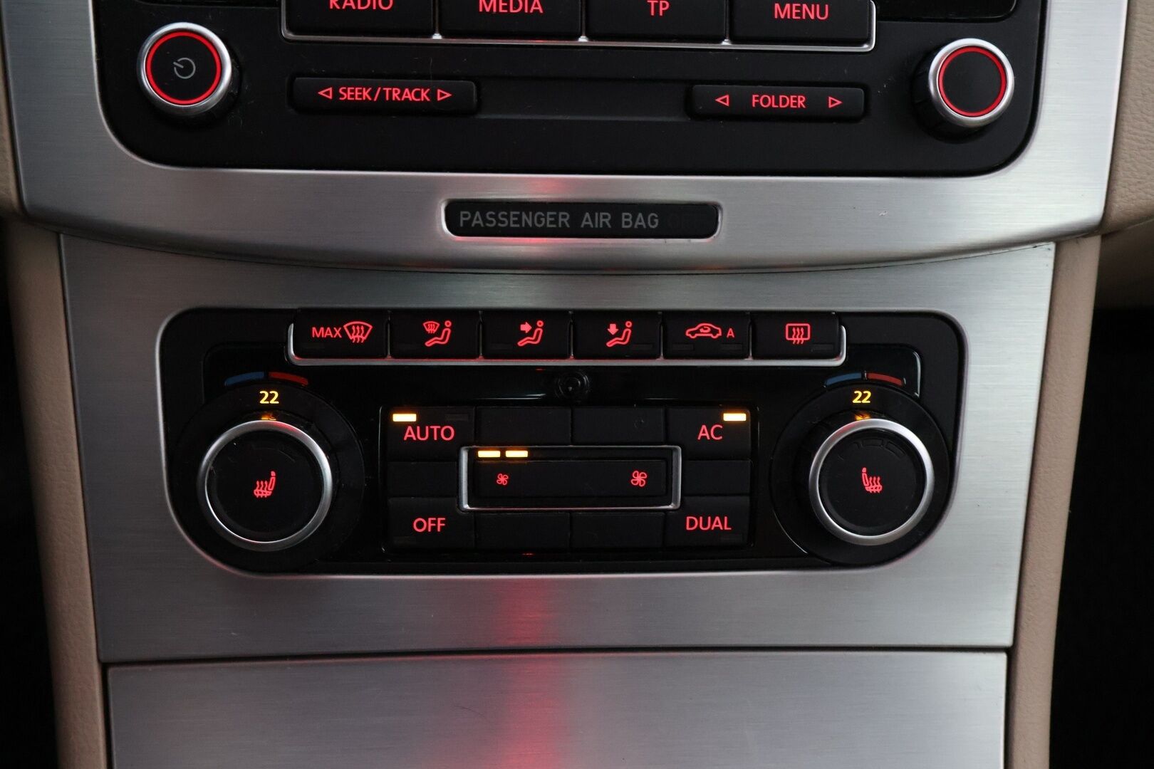 Volkswagen Passat CC 2009 2,0 TDI PowerDiesel 103 kW - YritysOutlet - Myydään vain yrityksille - - YritysOutlet - Myydään vain yrityksille - Osta nyt, maksa vasta ensi vuonna