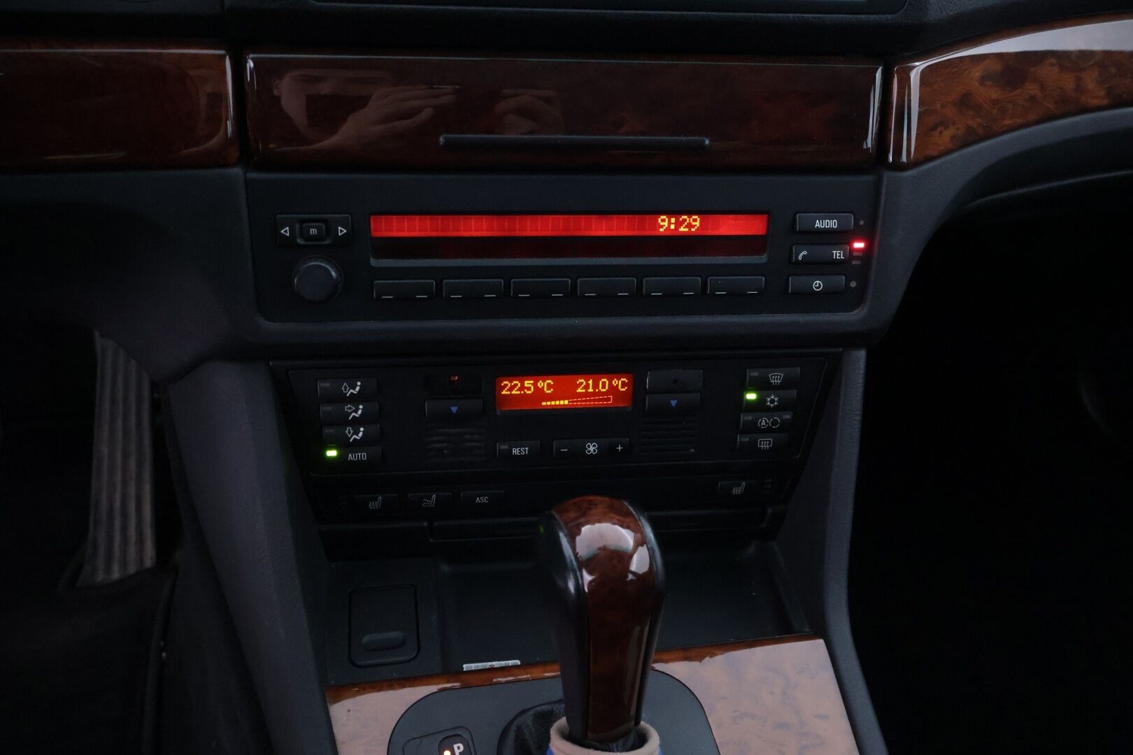 BMW 528 2000 E39 Sedan *- YritysOutlet - Myydään vain yrityksille* Facelift* - *M-Ratti / SähköNahat Muistilla / Rondell 0058 Vanteet / Kattoluukku /  Vakkari*