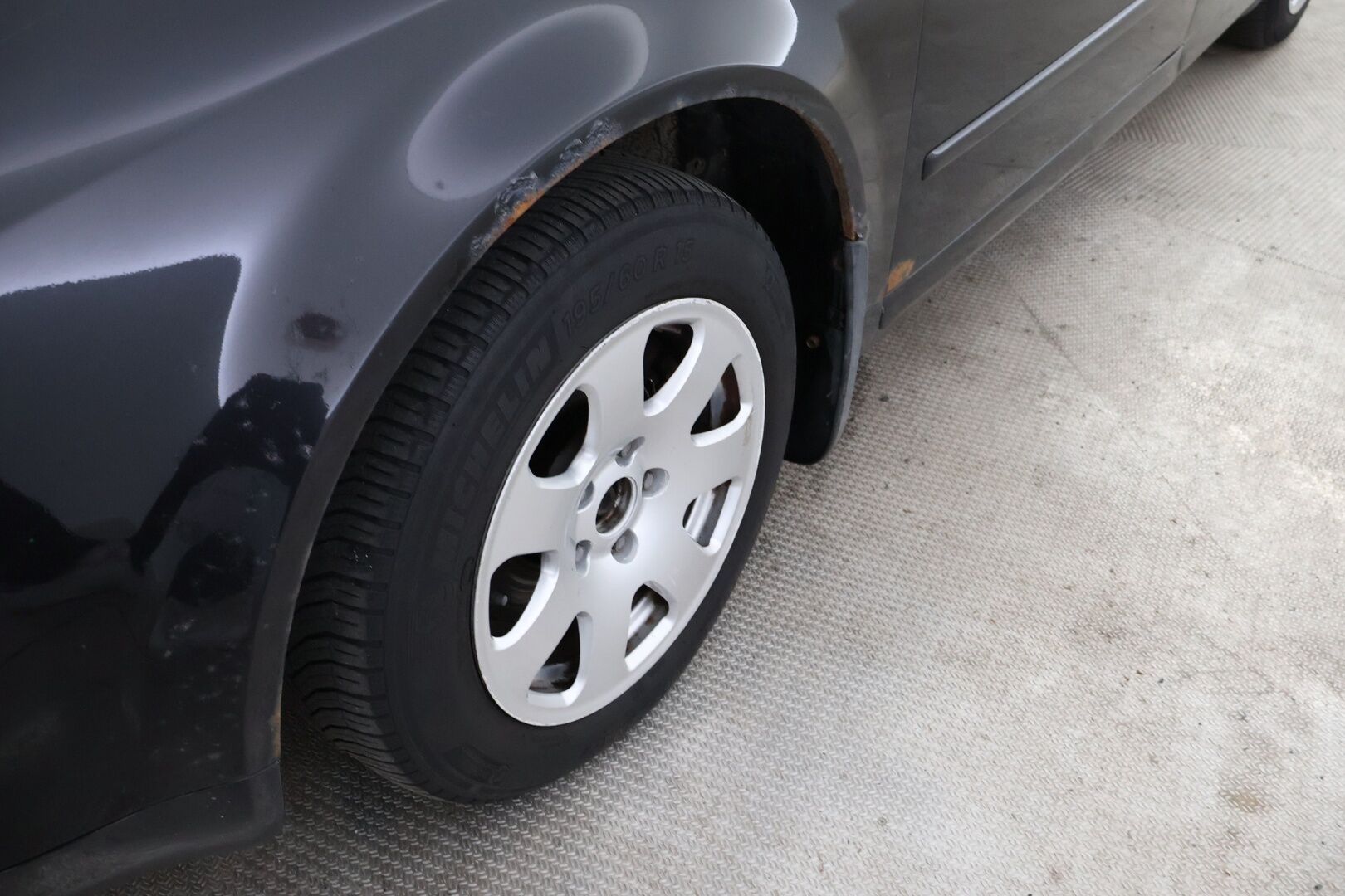 Audi A4 2004 4D A4 SEDAN 2.0-8E/266 *MYYDÄÄN HUUTOKAUPAT.COM*