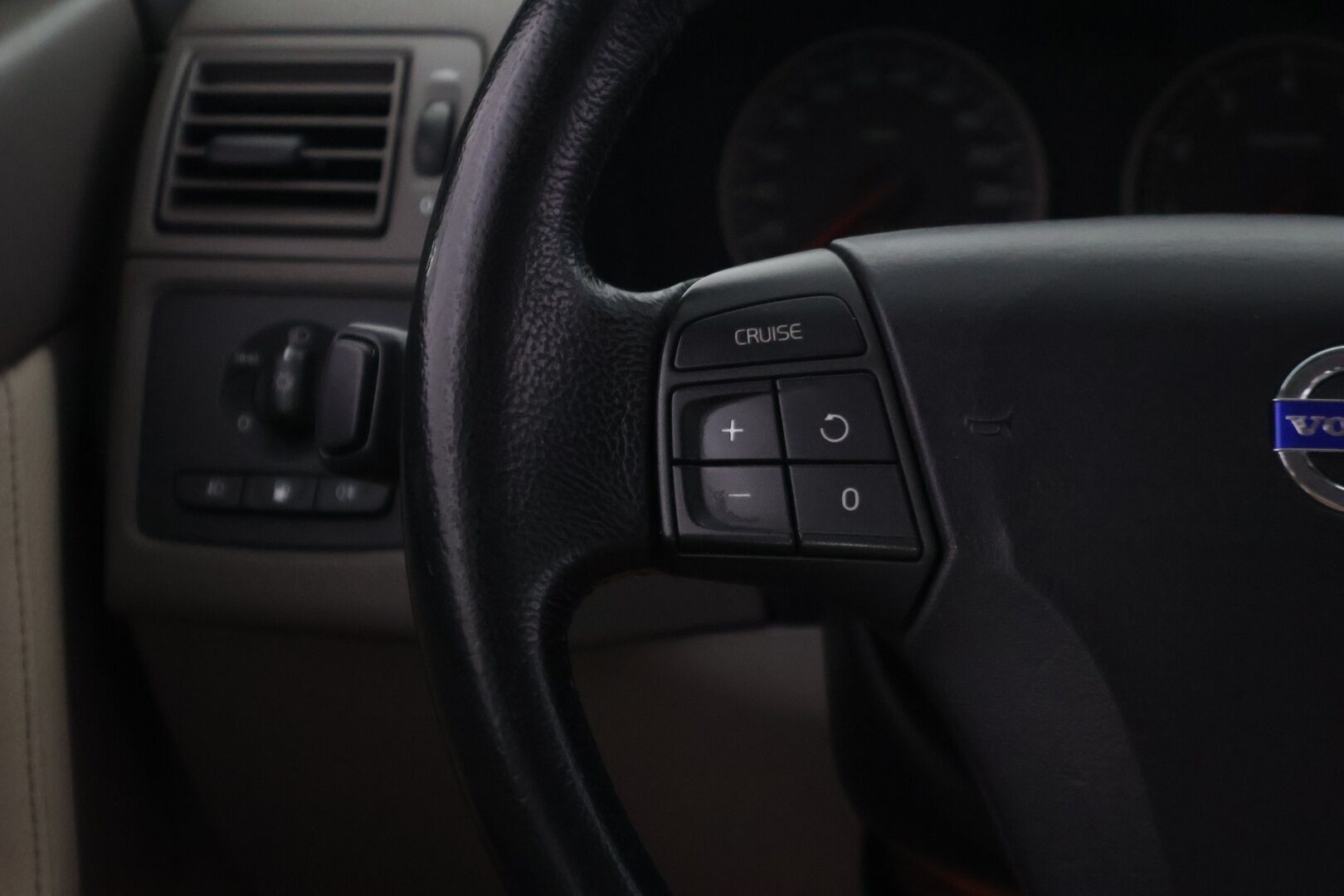 Volvo V50 2006 T5 AWD Summum BUSINESS YritysOutlet - Myydään vain yrityksille - | Neliveto | lohko+sisä | Lisävalo | kuljettajanistuin muistilla | nahkapenkit |