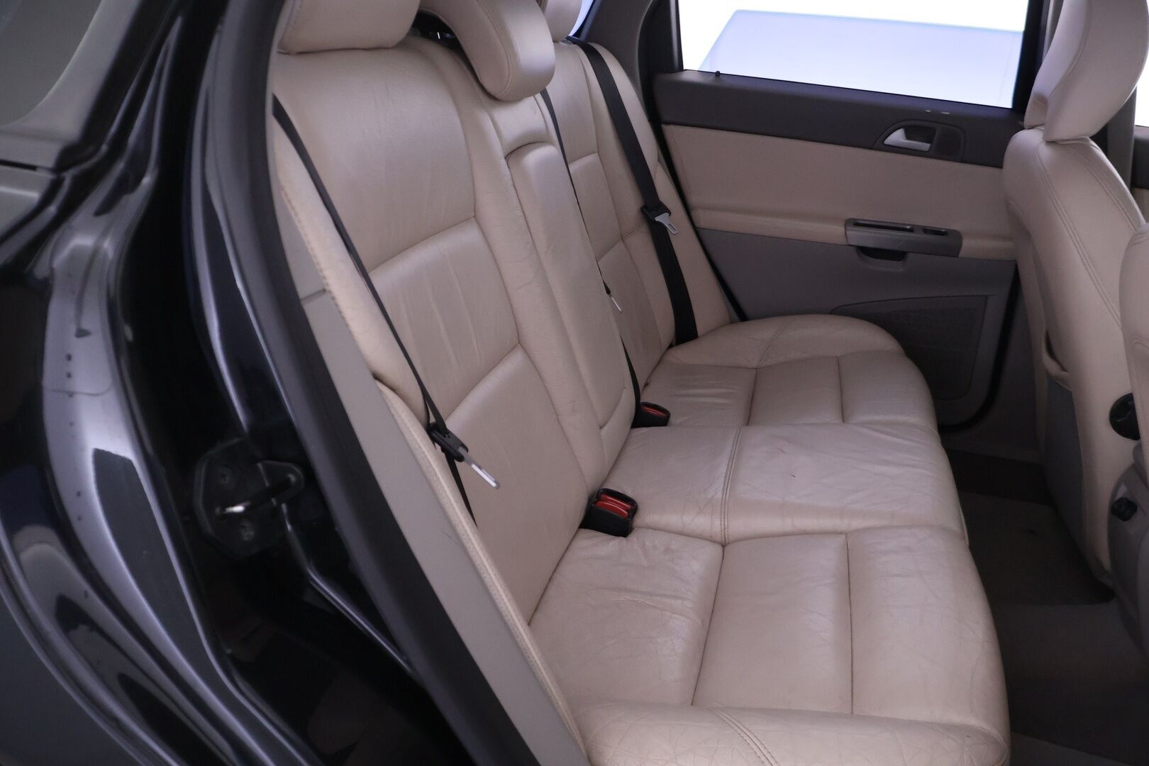 Volvo V50 2006 T5 AWD Summum BUSINESS YritysOutlet - Myydään vain yrityksille - | Neliveto | lohko+sisä | Lisävalo | kuljettajanistuin muistilla | nahkapenkit |