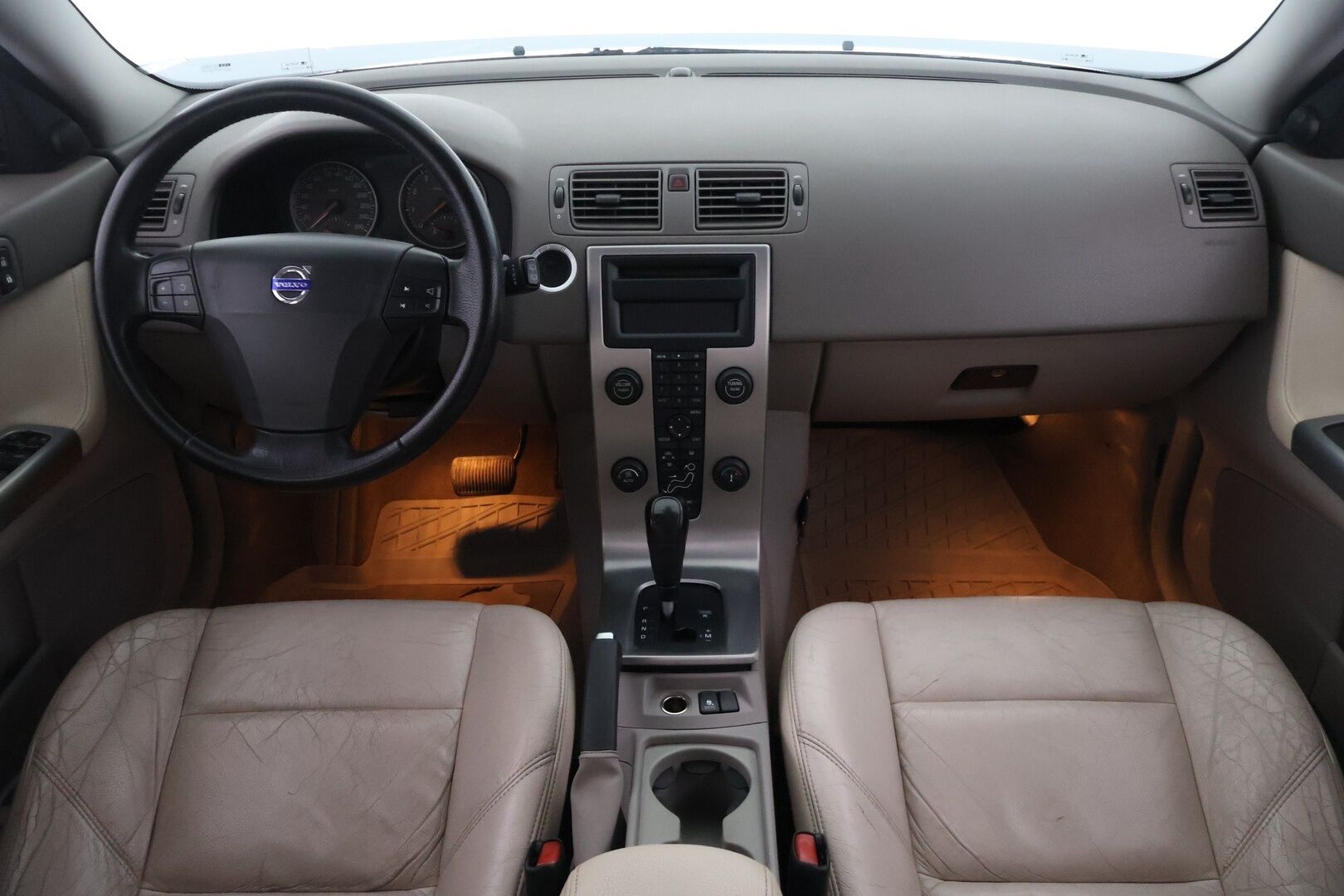 Volvo V50 2006 T5 AWD Summum BUSINESS YritysOutlet - Myydään vain yrityksille - | Neliveto | lohko+sisä | Lisävalo | kuljettajanistuin muistilla | nahkapenkit |