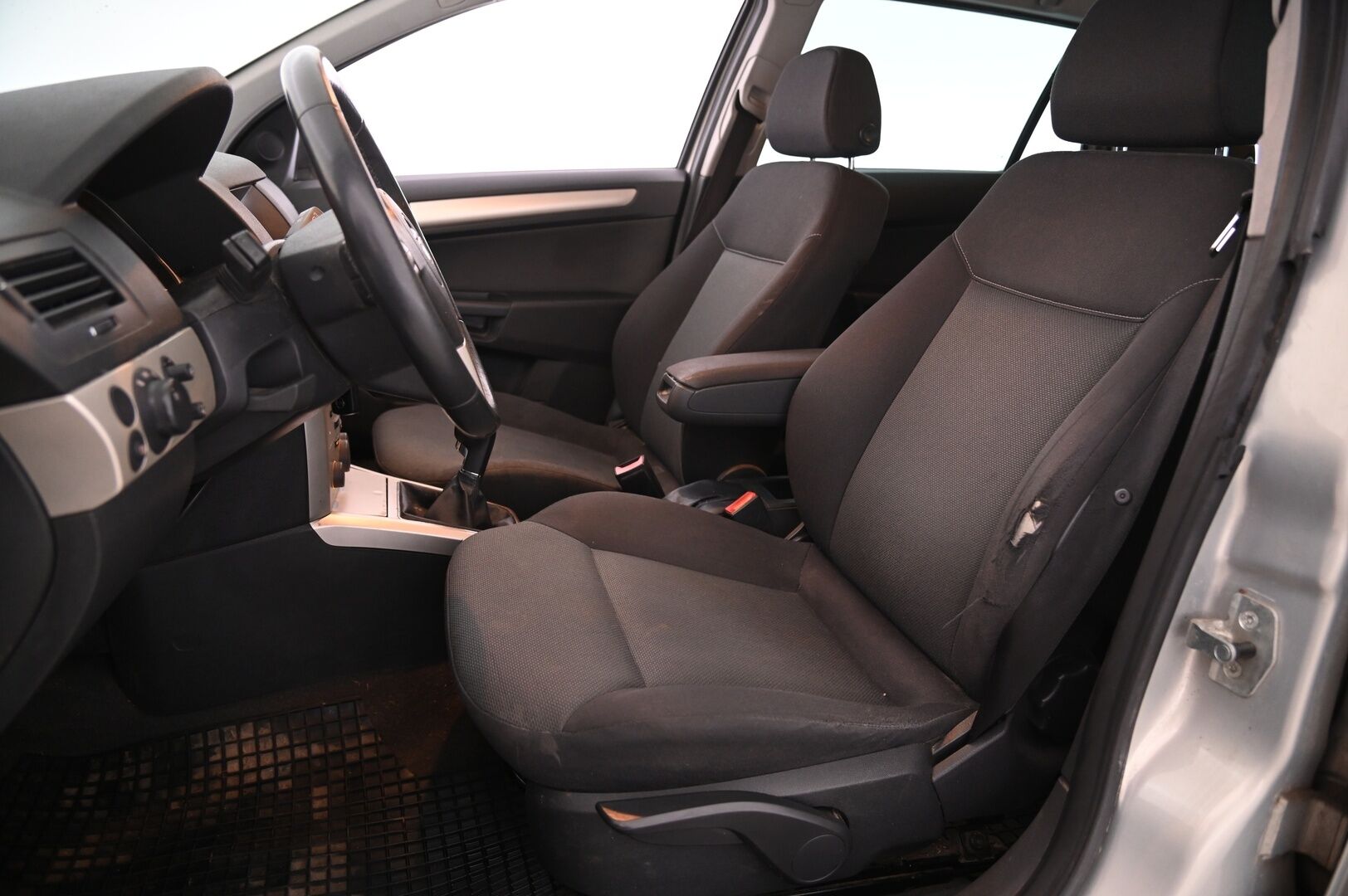 Opel Astra 2007 5D ASTRA STW 1.6-AHL35/270 *Myydään huutokaupat.com* - *Myydään huutokaupat.com*