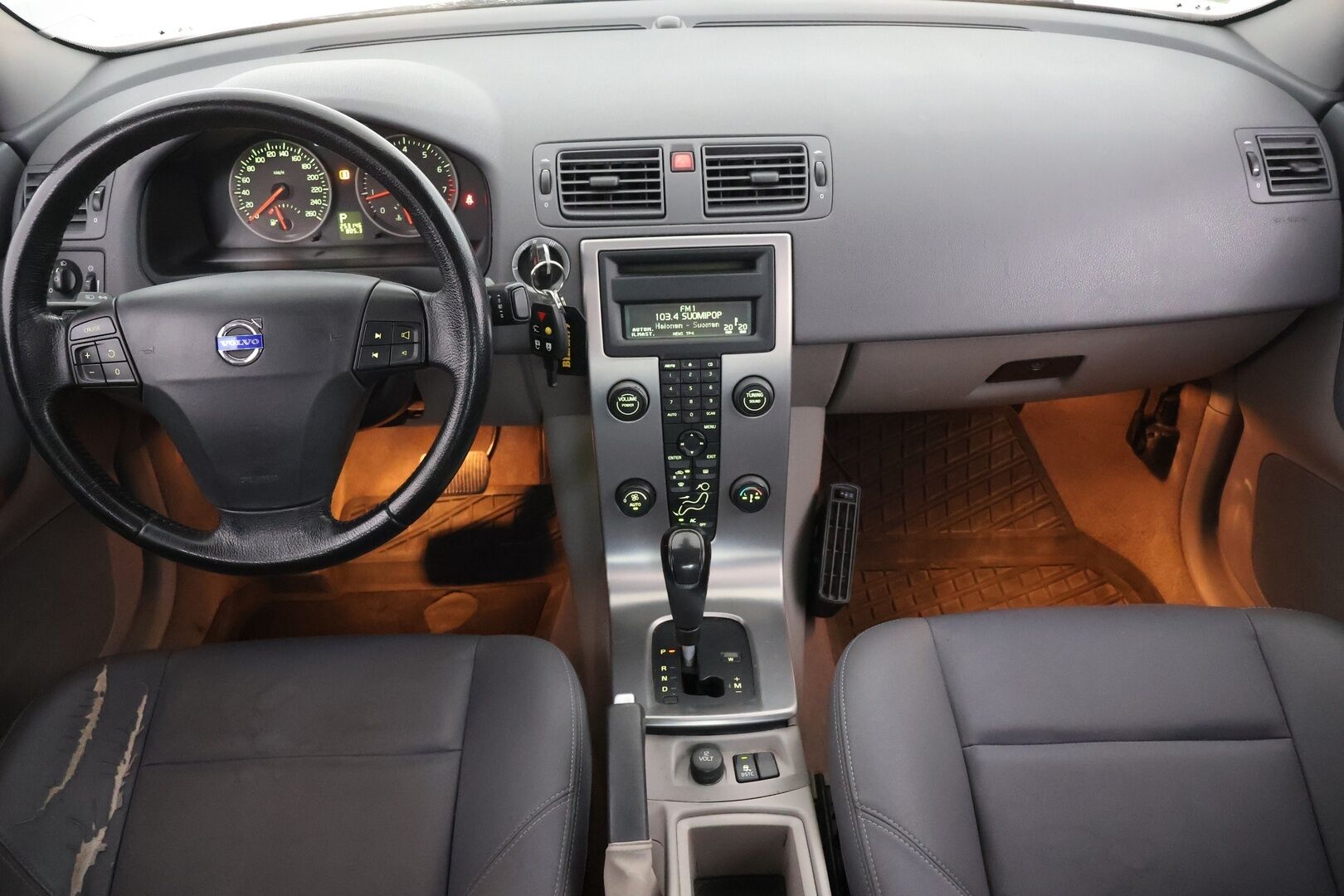 Volvo S40 2006 4D S40 SEDAN 2.4 AUTOMATIC-MS6649/264 - Tulossa myyntiin Huutokaupat.comiin - KORKO VAIN 3,99 %