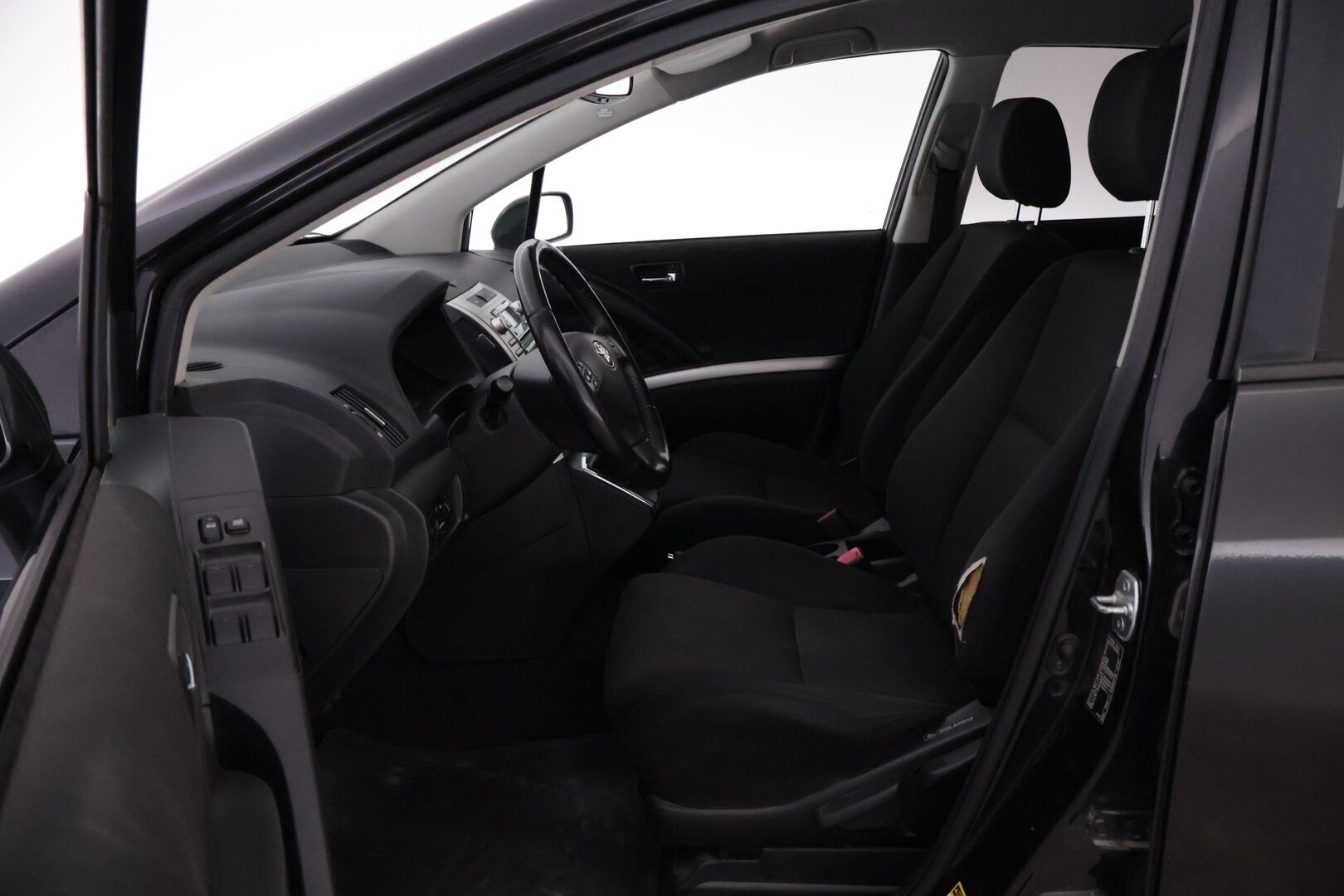 Toyota Corolla Verso 2007 1.8 *Myydään Huutokaupat.com*
