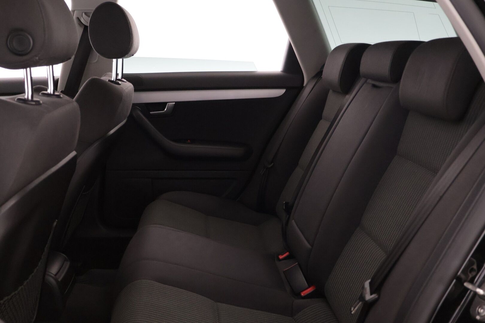 Audi A4 2008 Avant 1,8 T 120 kW *- YritysOutlet - Myydään vain yrityksille -* - * S-Line / Bi-Xenon / Vakkari / Huoltokirja / Suomi-auto / Lohko + Sisä / 